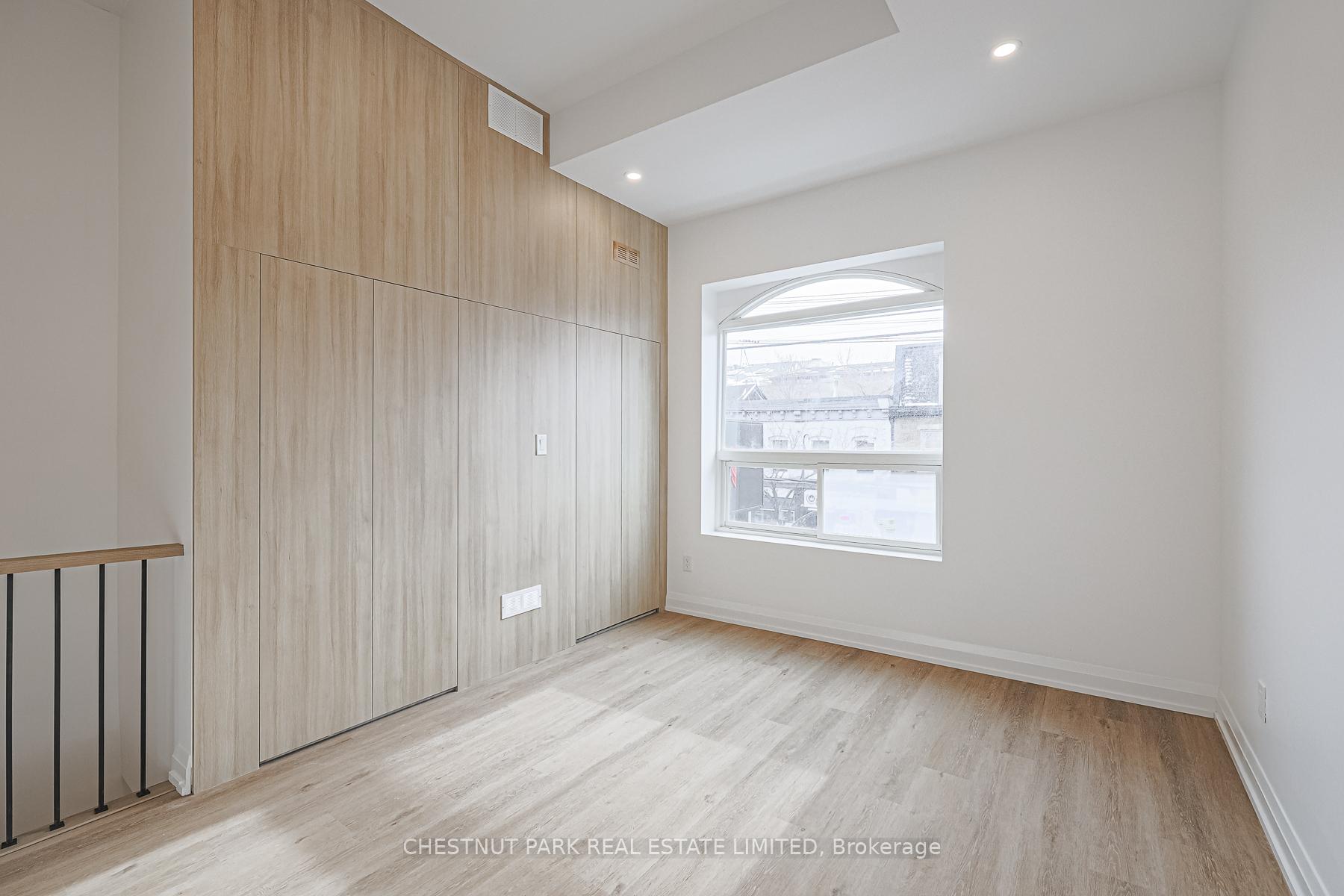 Photo 4 of Unit Upper, 646 Queen Street W, Toronto, Trinity-Bellwoods — HOMEH
