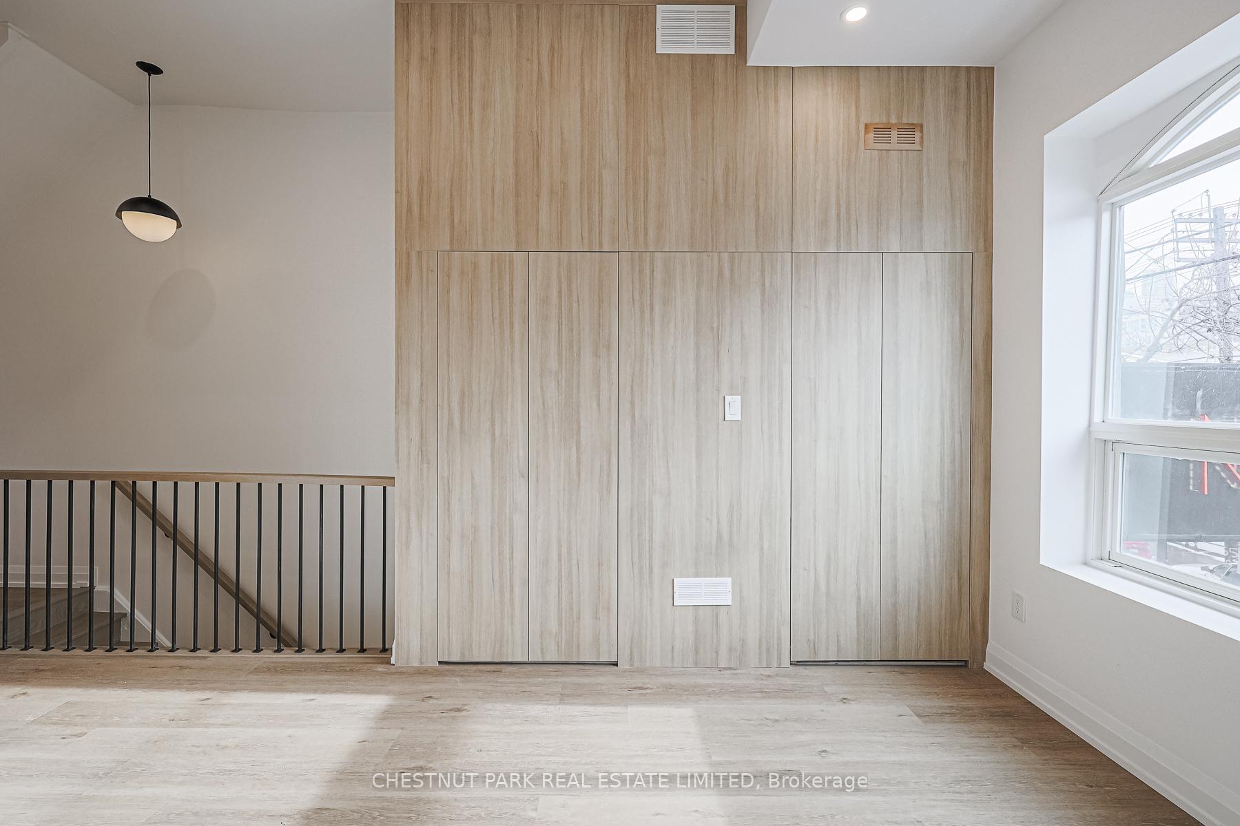 Photo 5 of Unit Upper, 646 Queen Street W, Toronto, Trinity-Bellwoods — HOMEH