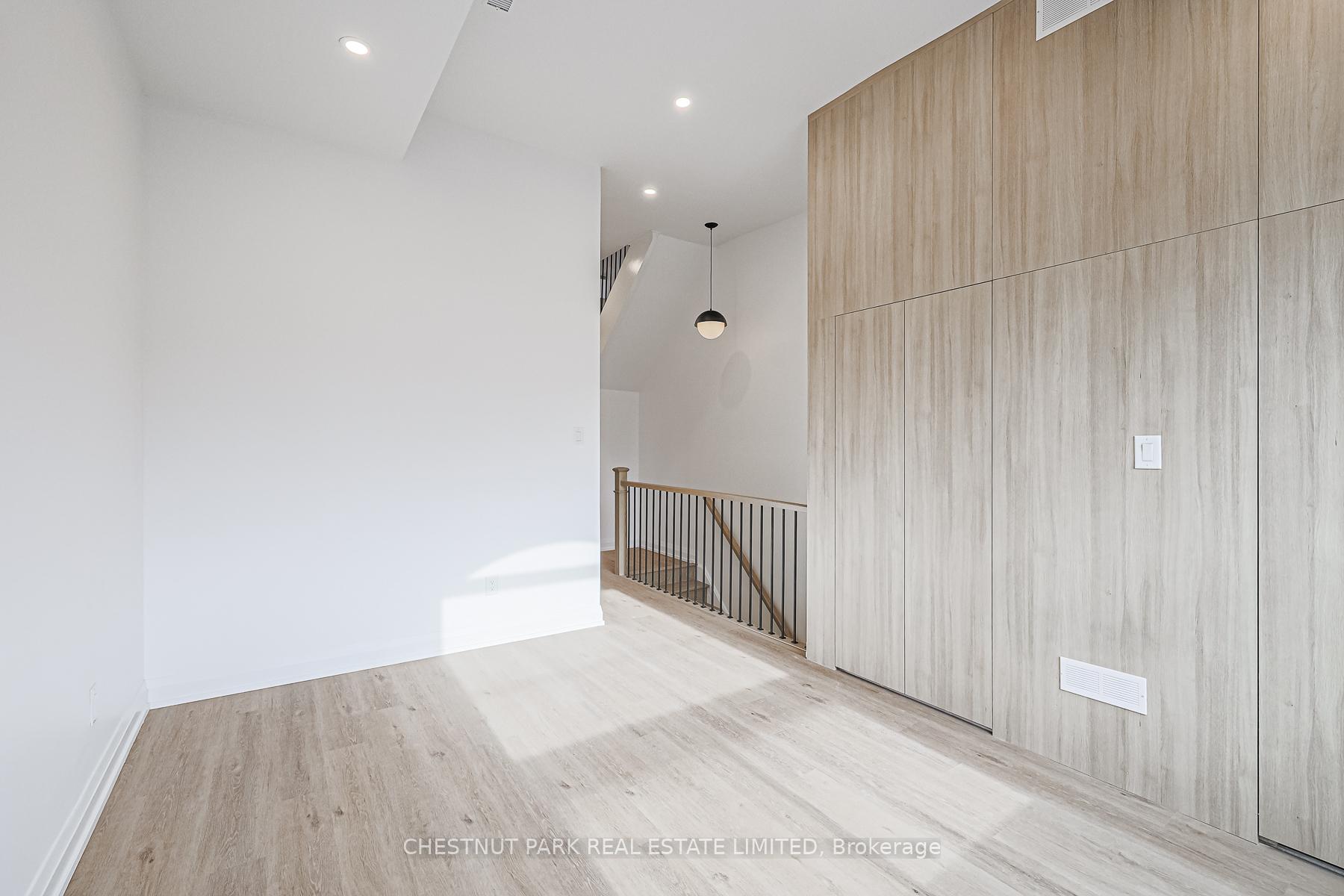 Photo 6 of Unit Upper, 646 Queen Street W, Toronto, Trinity-Bellwoods — HOMEH