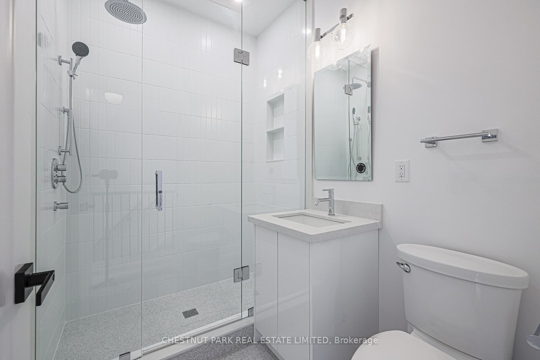 Photo 7 of Unit Upper, 646 Queen Street W, Toronto, Trinity-Bellwoods — HOMEH