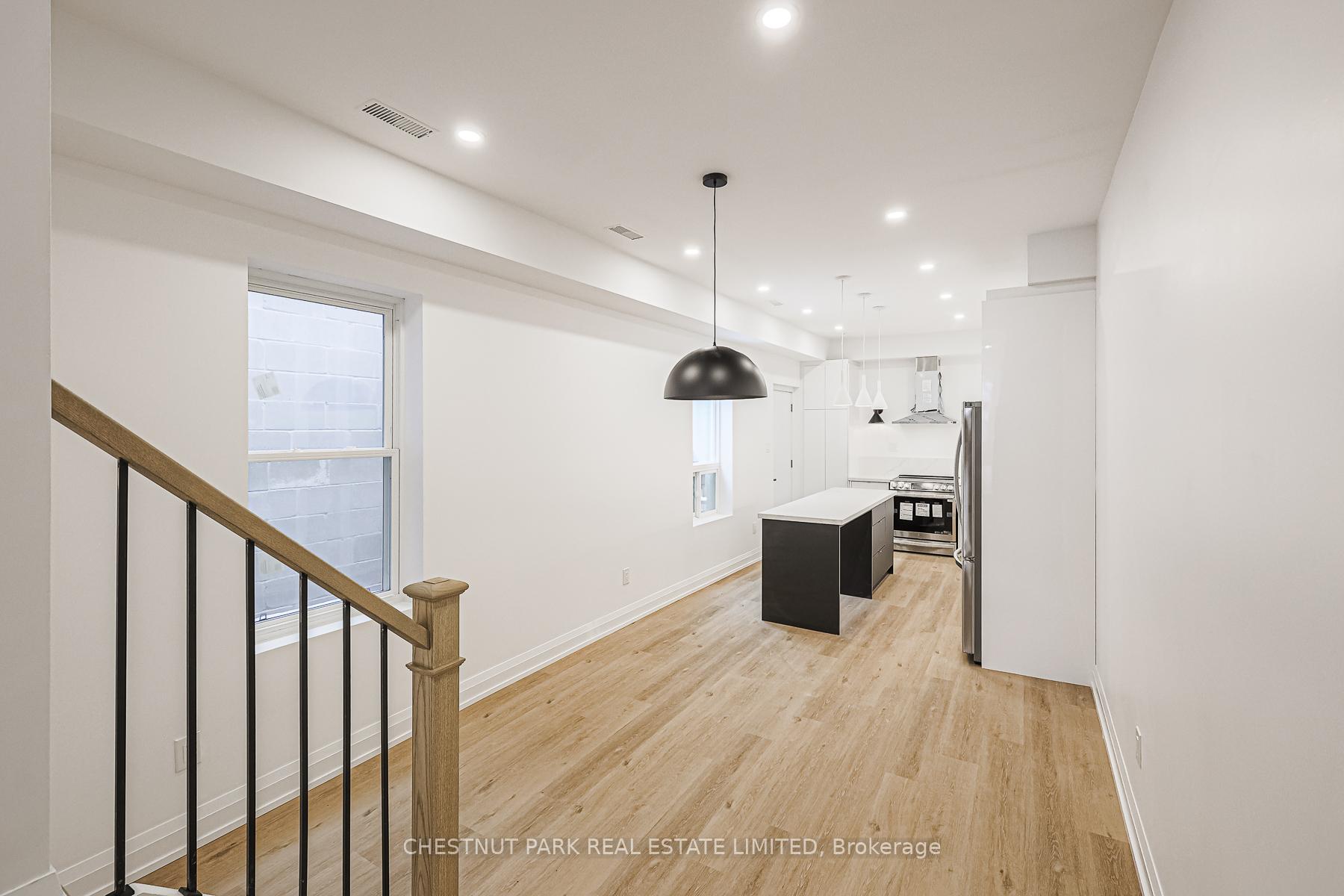 Photo 15 of Unit Upper, 646 Queen Street W, Toronto, Trinity-Bellwoods — HOMEH