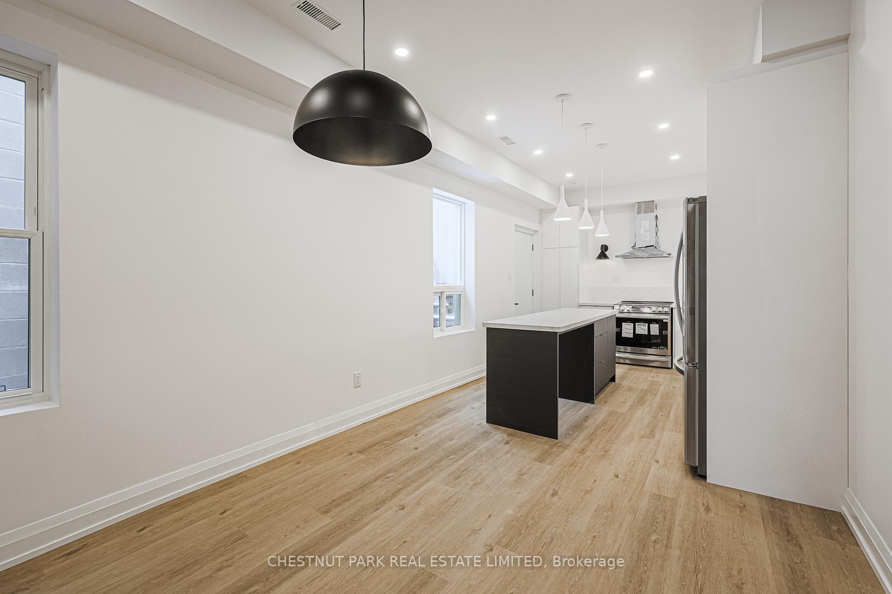 Photo 16 of Unit Upper, 646 Queen Street W, Toronto, Trinity-Bellwoods — HOMEH