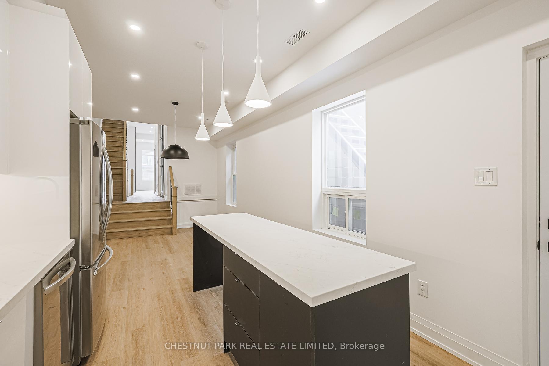 Photo 20 of Unit Upper, 646 Queen Street W, Toronto, Trinity-Bellwoods — HOMEH