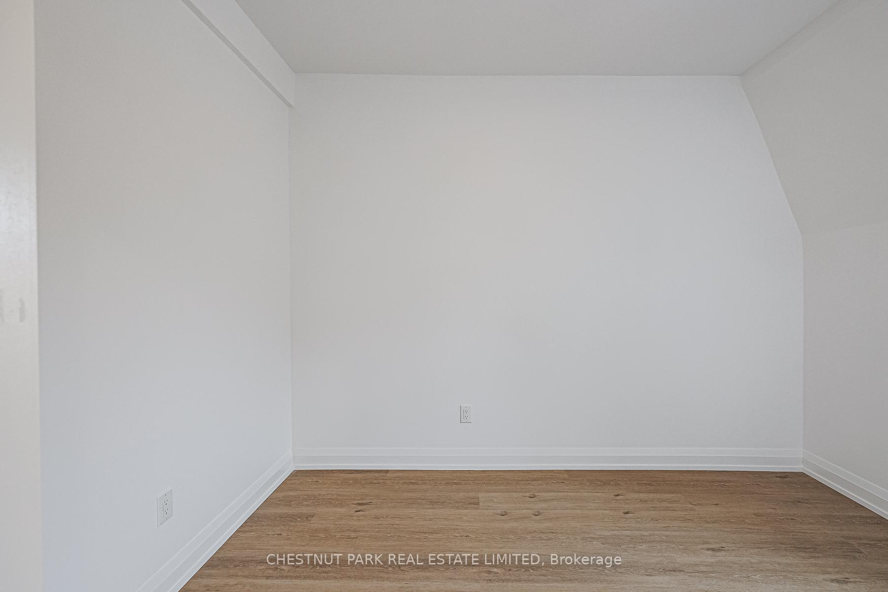 Photo 24 of Unit Upper, 646 Queen Street W, Toronto, Trinity-Bellwoods — HOMEH