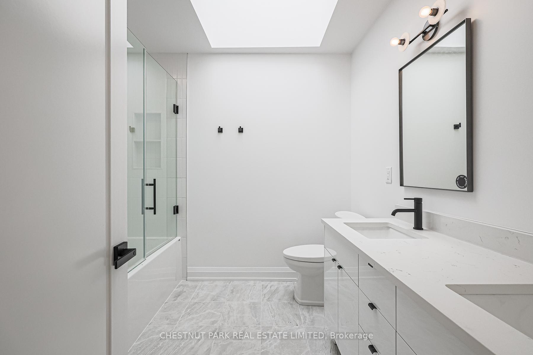 Photo 27 of Unit Upper, 646 Queen Street W, Toronto, Trinity-Bellwoods — HOMEH