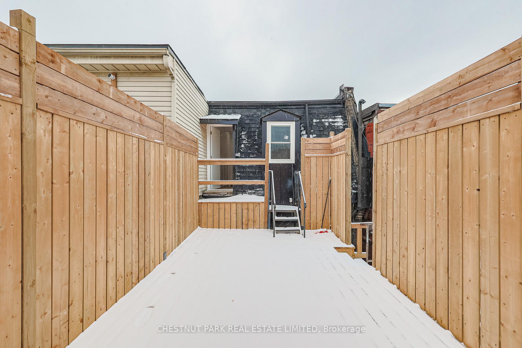Photo 35 of Unit Upper, 646 Queen Street W, Toronto, Trinity-Bellwoods — HOMEH