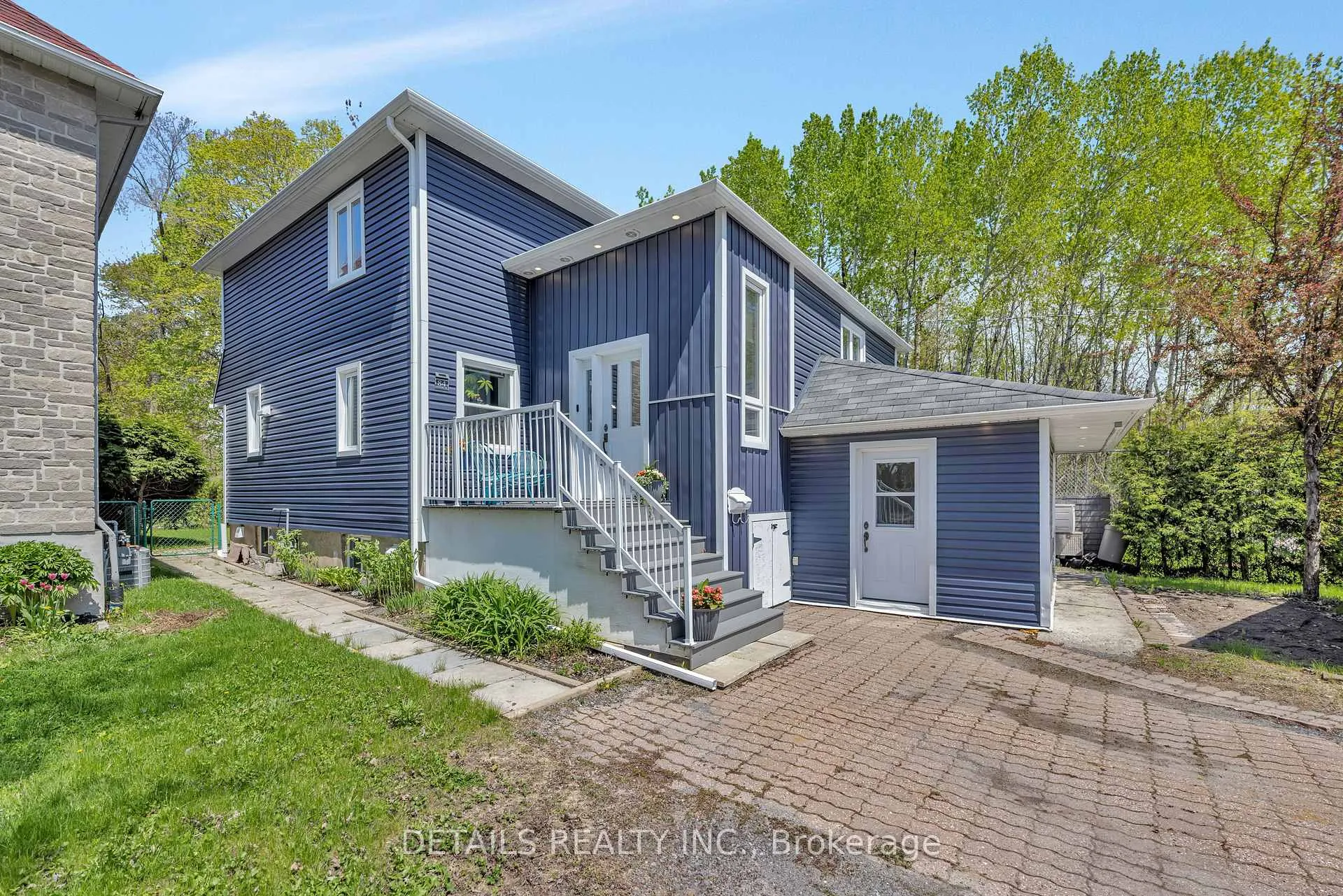 Front of 84 Eastpark Drive
