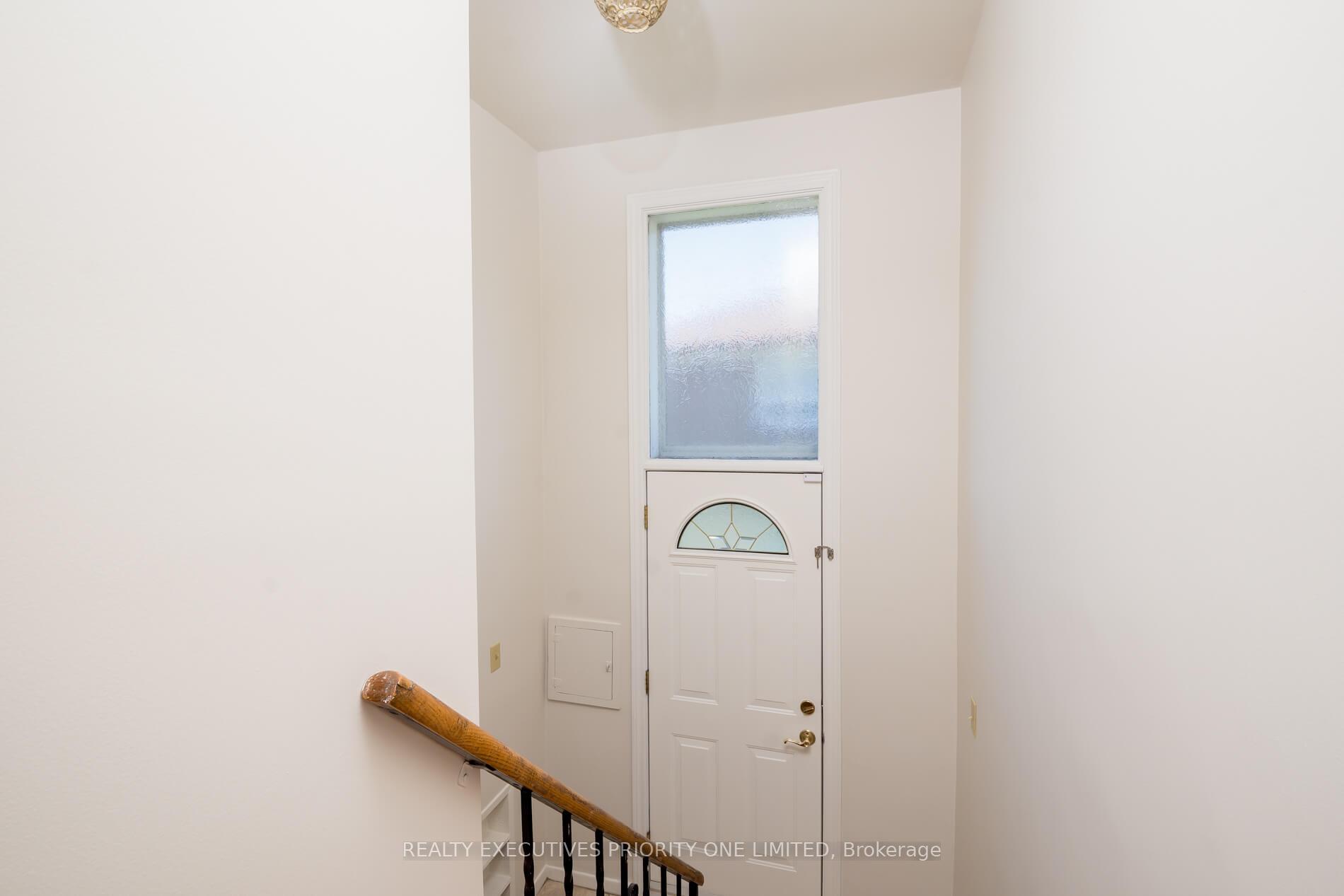 Photo 20 of 119 Willowridge Road, Etobicoke, Willowridge-Martingrove-Richview — HOMEH