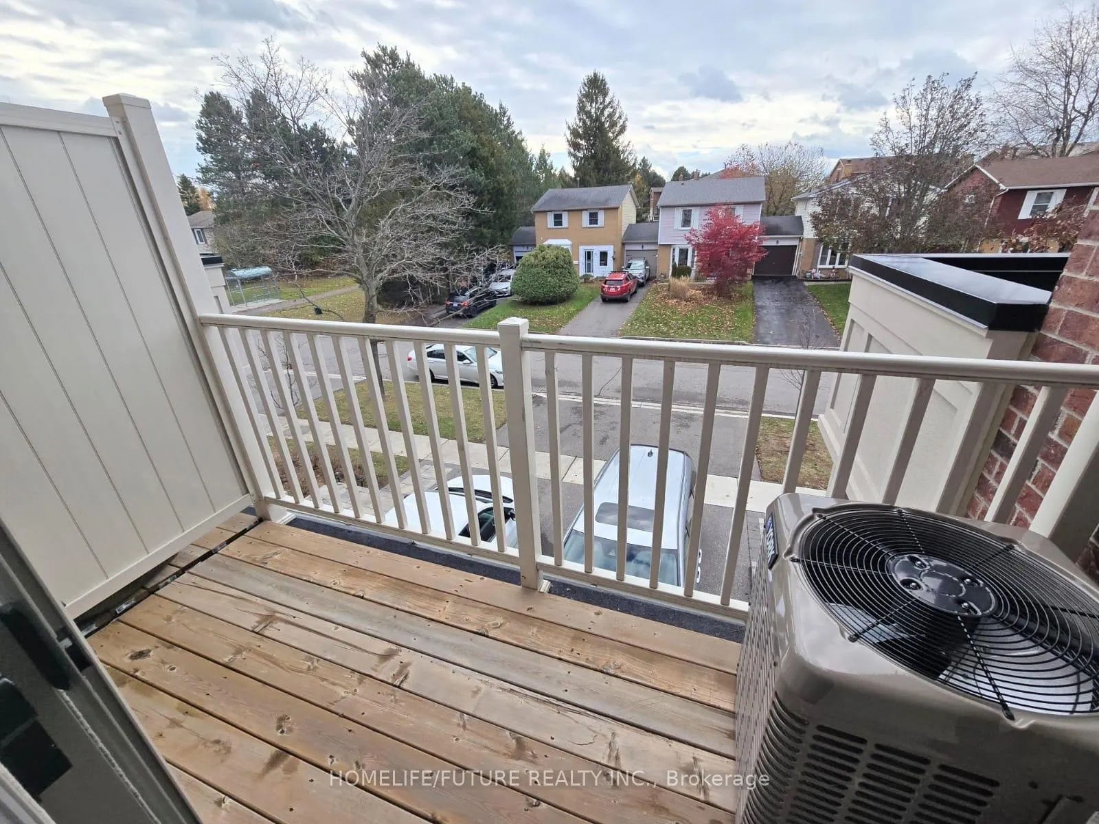 Photo 2 of 941 Finley Avenue, Ajax, South West — HOMEH