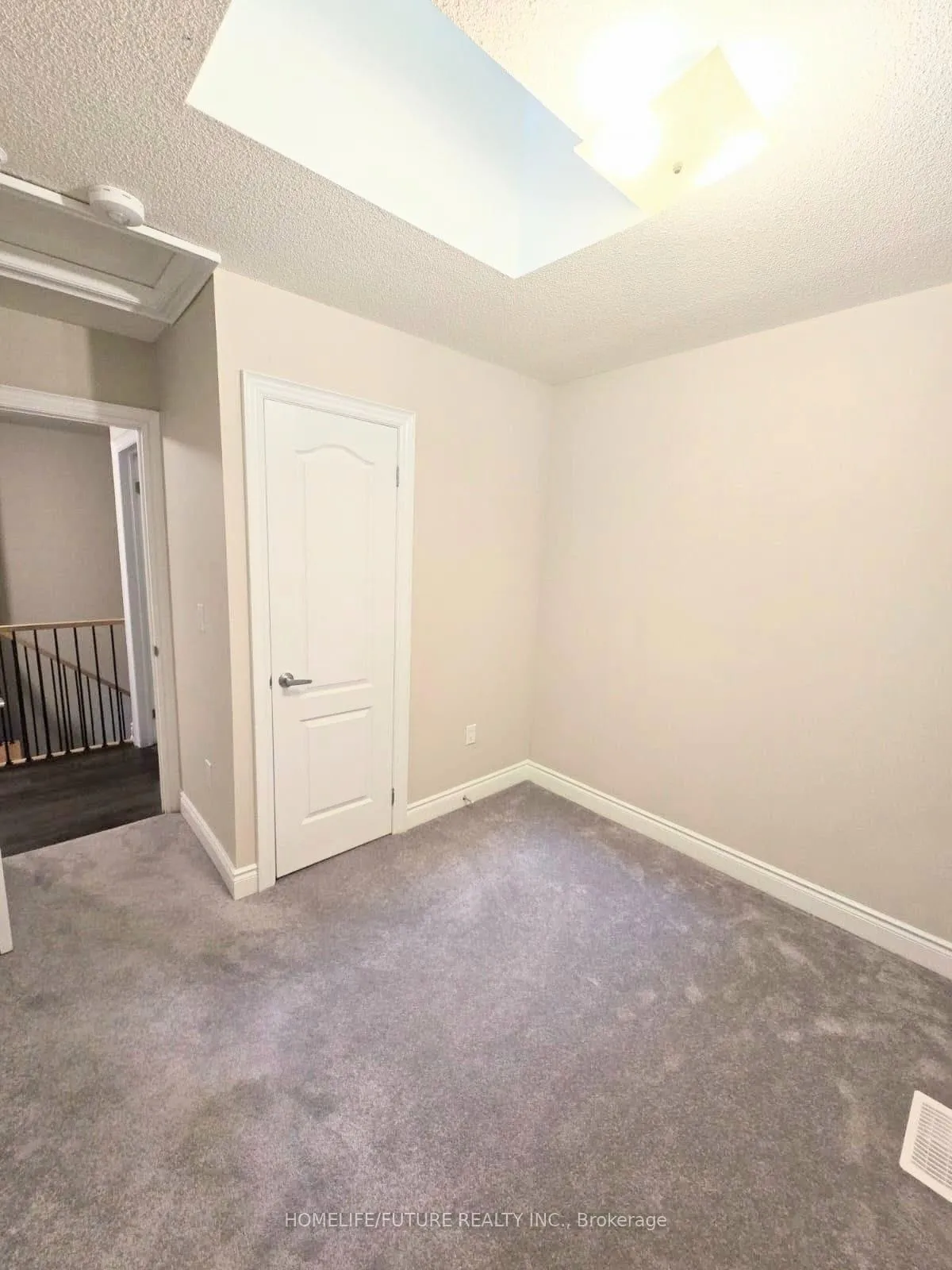 Photo 7 of 941 Finley Avenue, Ajax, South West — HOMEH