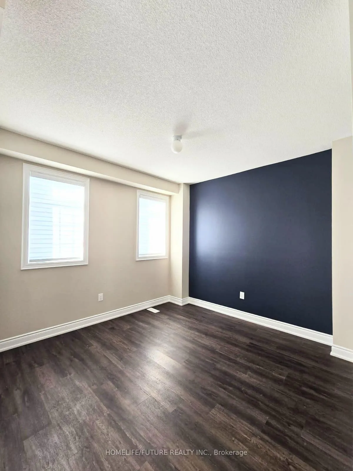 Photo 8 of 941 Finley Avenue, Ajax, South West — HOMEH