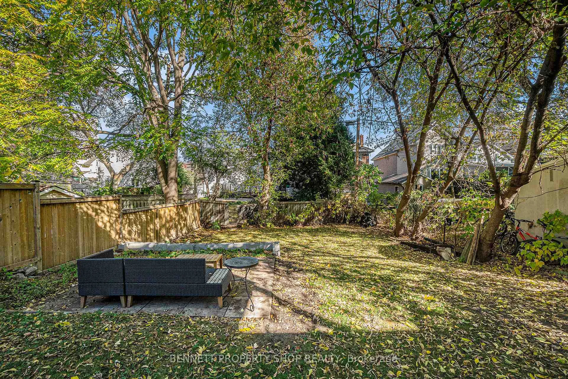 Photo 11 of 51 Smirle Avenue, Ottawa, Ottawa West — HOMEH