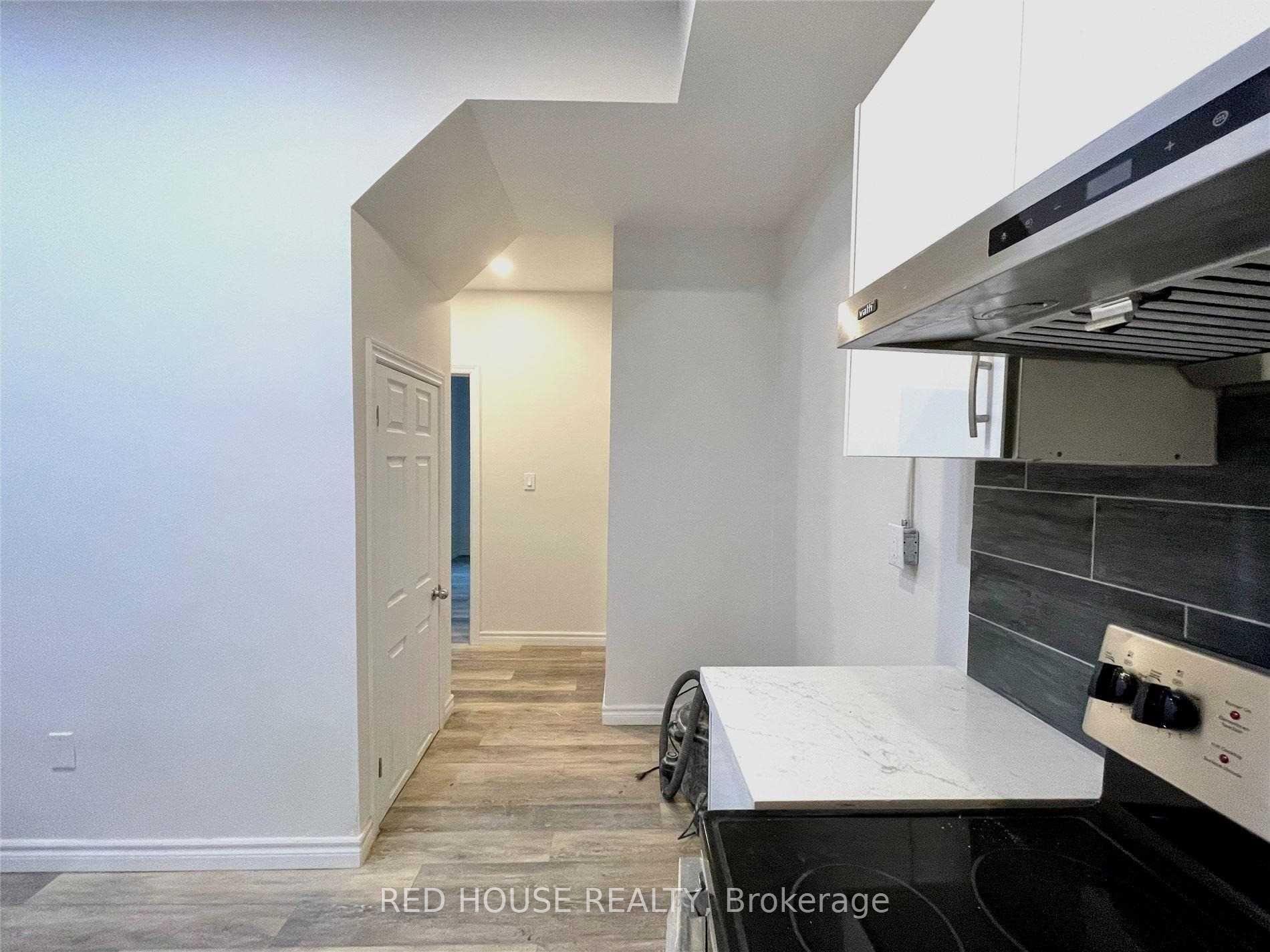 Photo 7 of 996 Queen Street W, Toronto, Trinity-Bellwoods — HOMEH