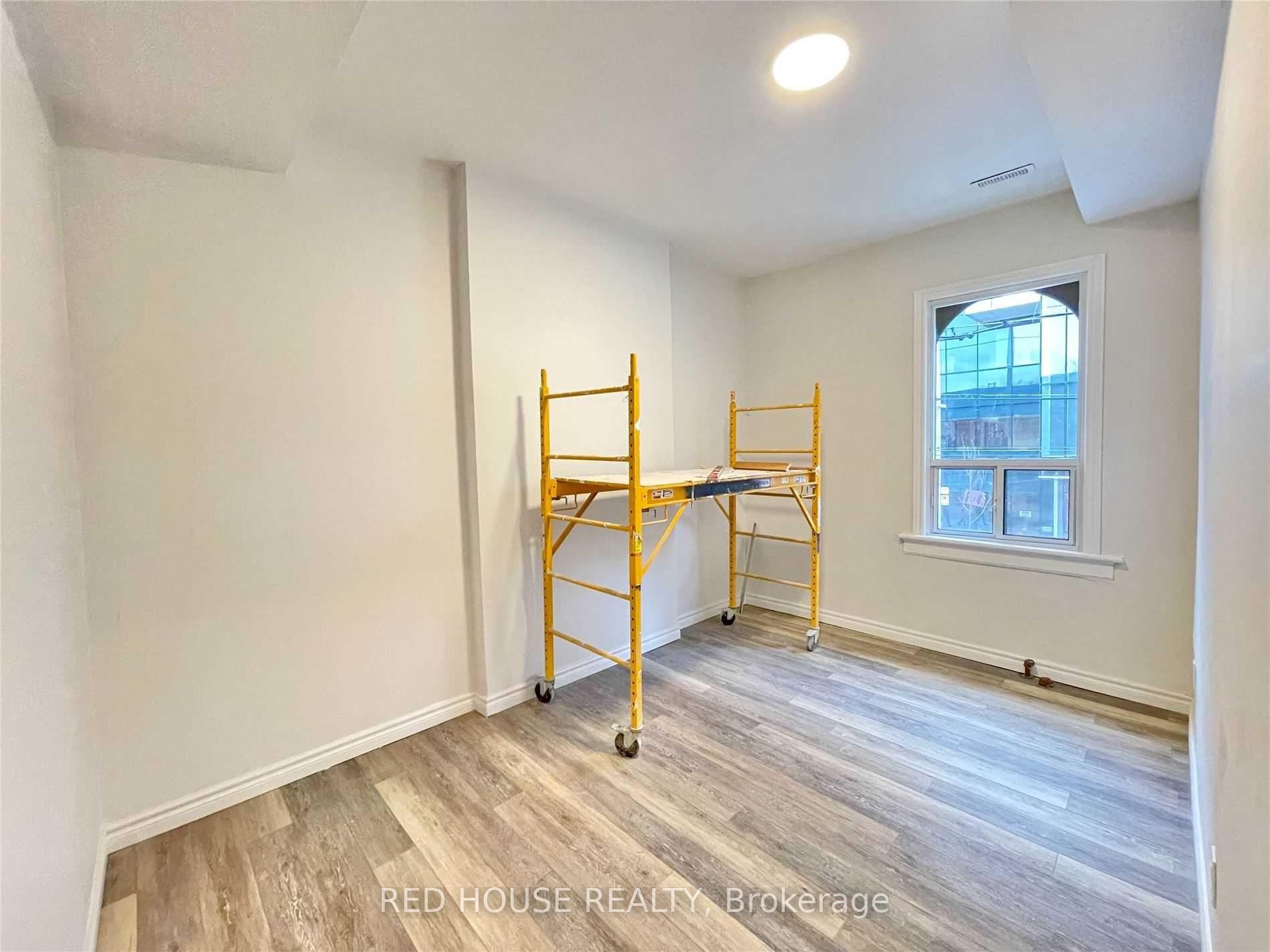 Photo 11 of 996 Queen Street W, Toronto, Trinity-Bellwoods — HOMEH
