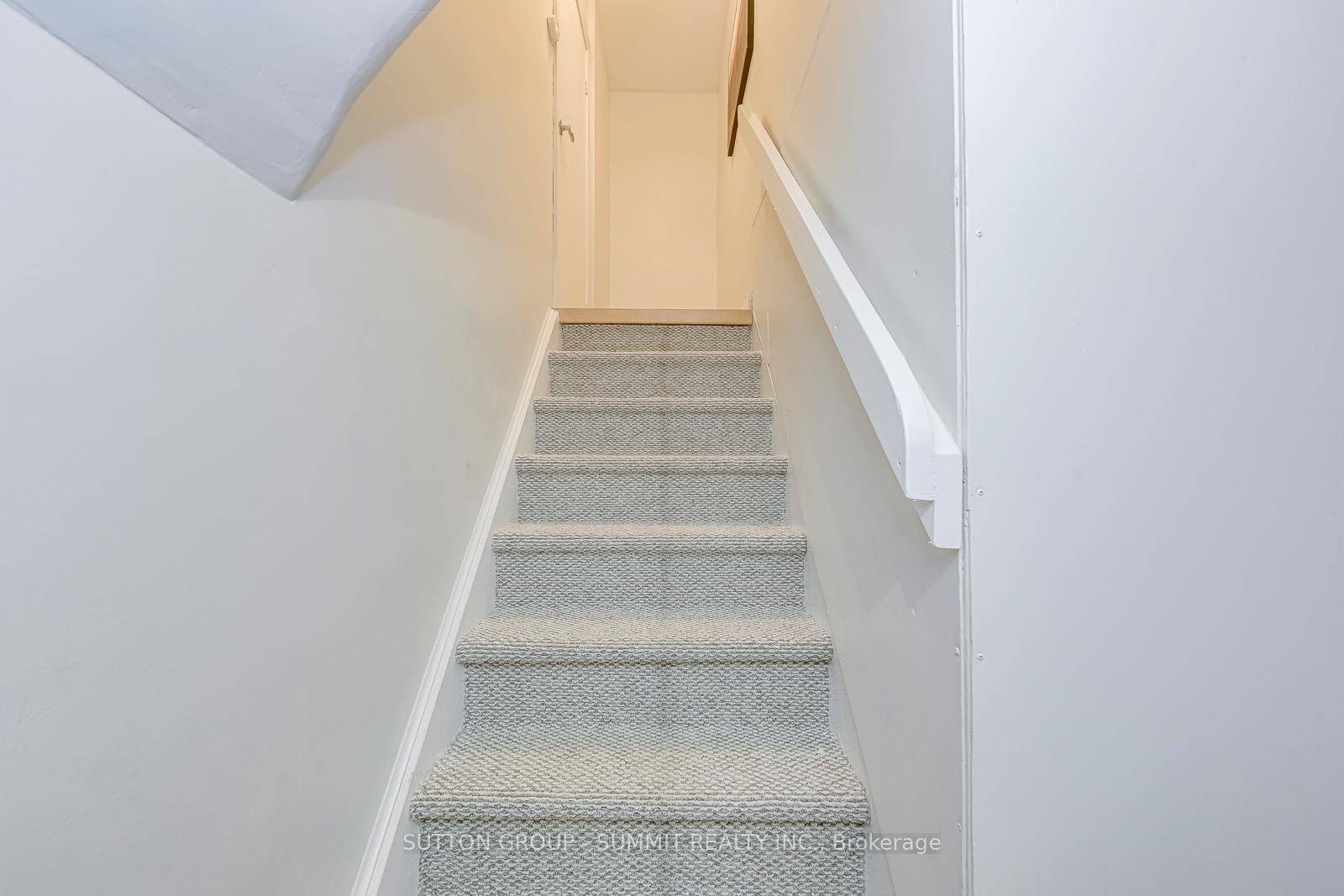 Photo 25 of 42 Winnipeg Road, Etobicoke, Kingsview Village-The Westway — HOMEH