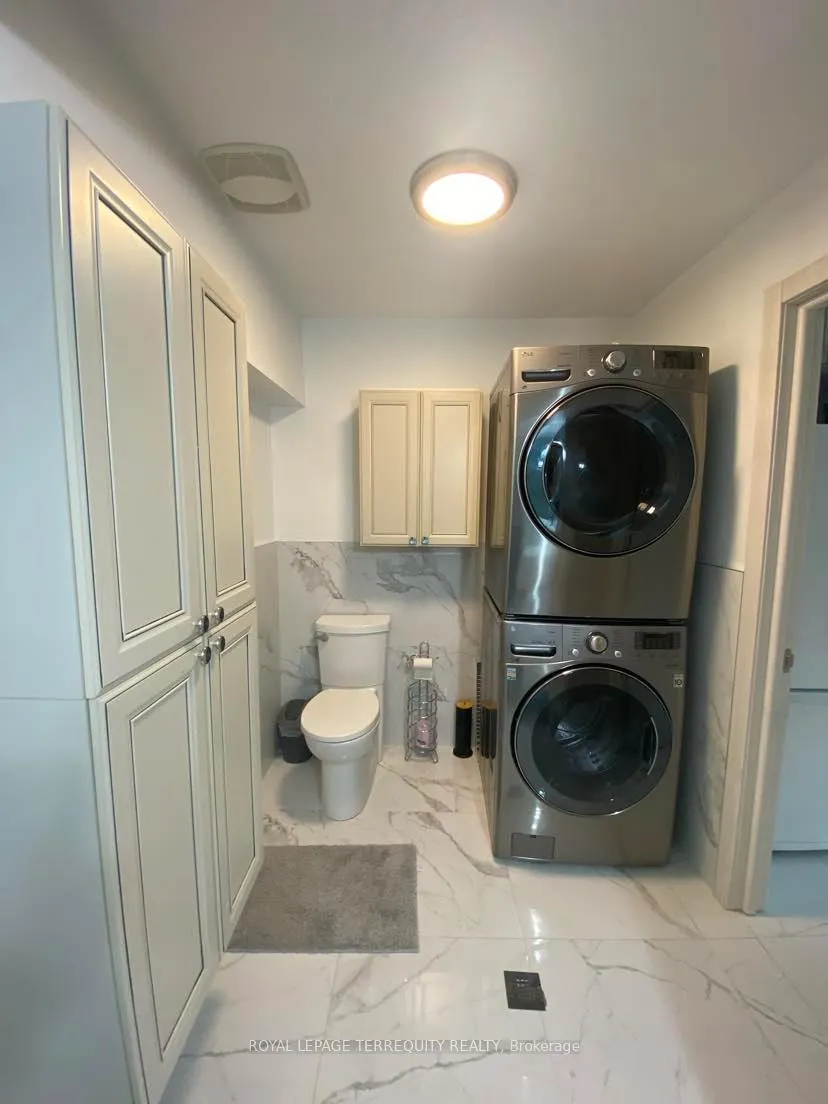 Photo 3 of Unit Main, 59 Leggett Avenue, Etobicoke, Humber Heights — HOMEH