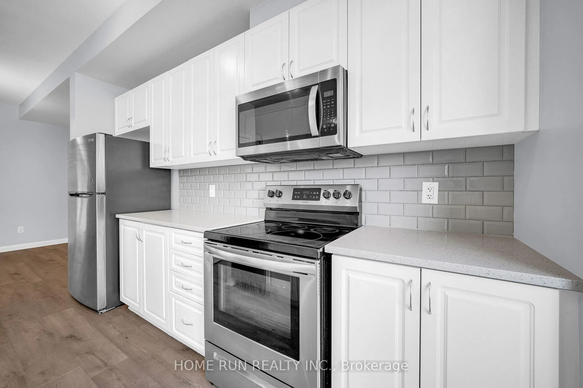Photo 11 of 587 Lilith Street, Ottawa, Barrhaven - Heritage Park — HOMEH