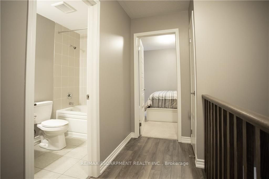 Photo 64 of 560 Allport Gate, Milton, Clarke — HOMEH