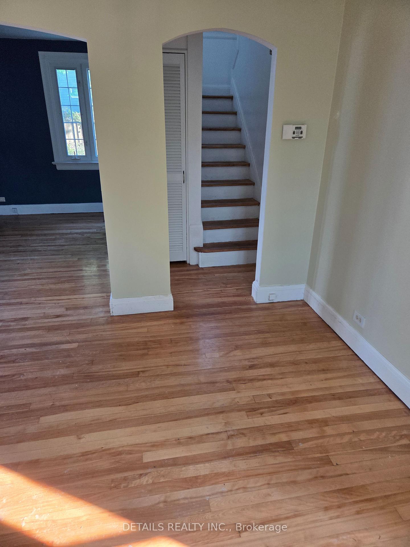 Photo 9 of 10 Garrison Street, Ottawa, Ottawa West — HOMEH