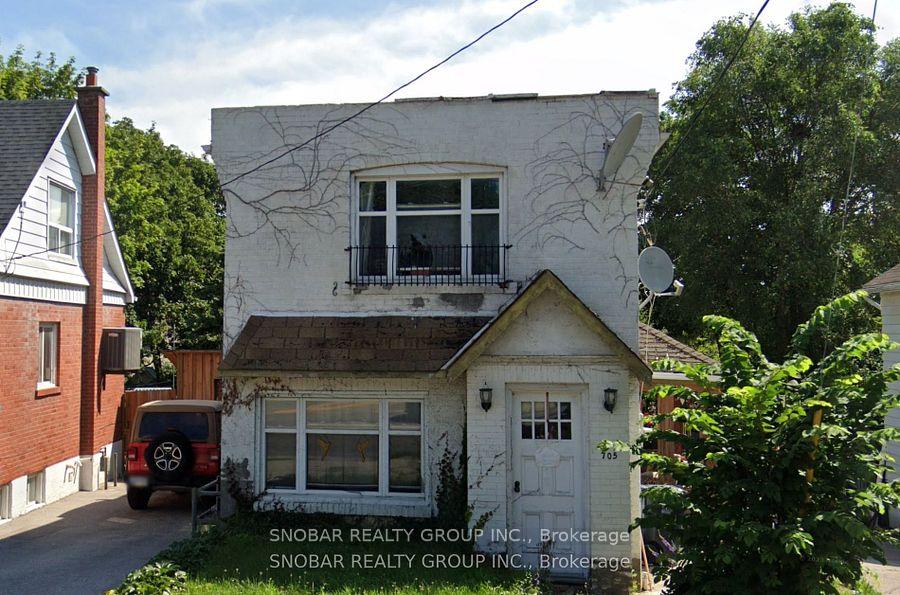 Front of 705 Scarlett Road