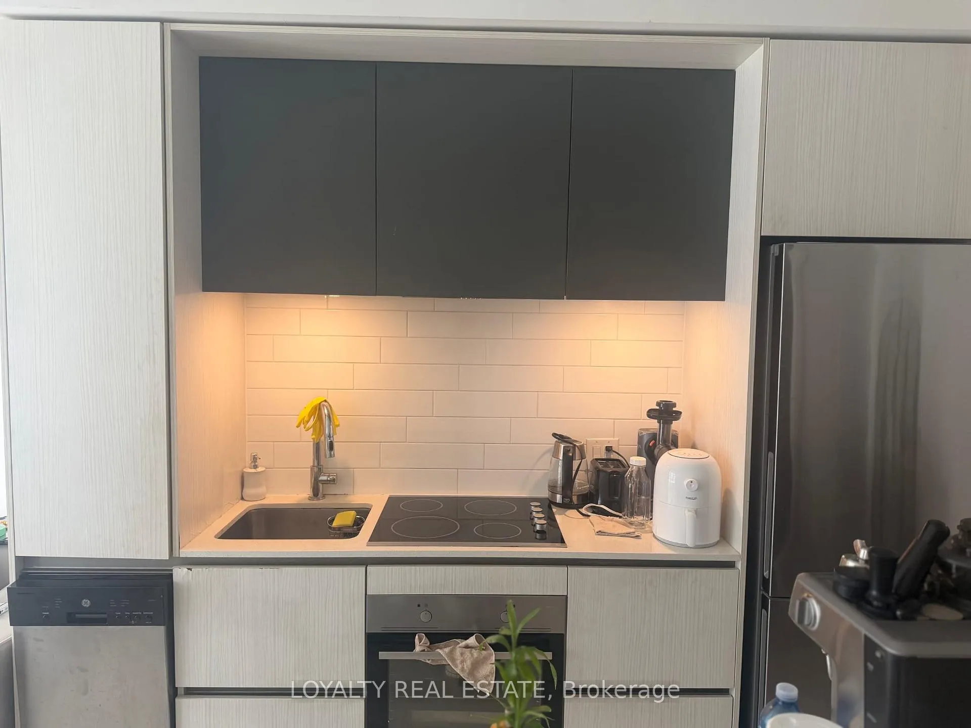 Photo 7 of Unit 601, 225 Sumach Street, Toronto, Regent Park — HOMEH
