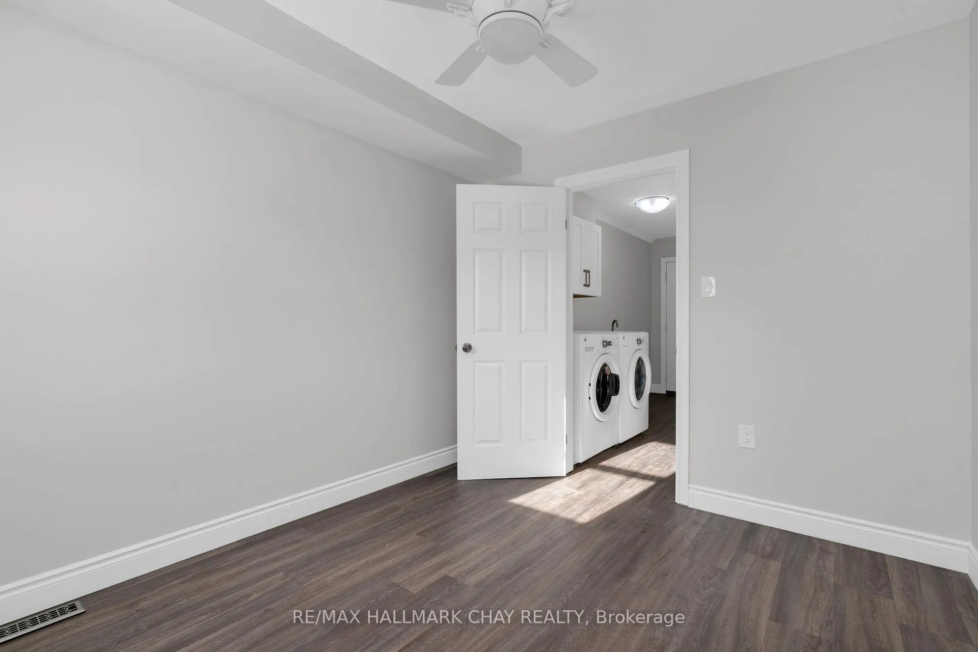 Photo 41 of 13 Willow Drive, Barrie, Holly — HOMEH