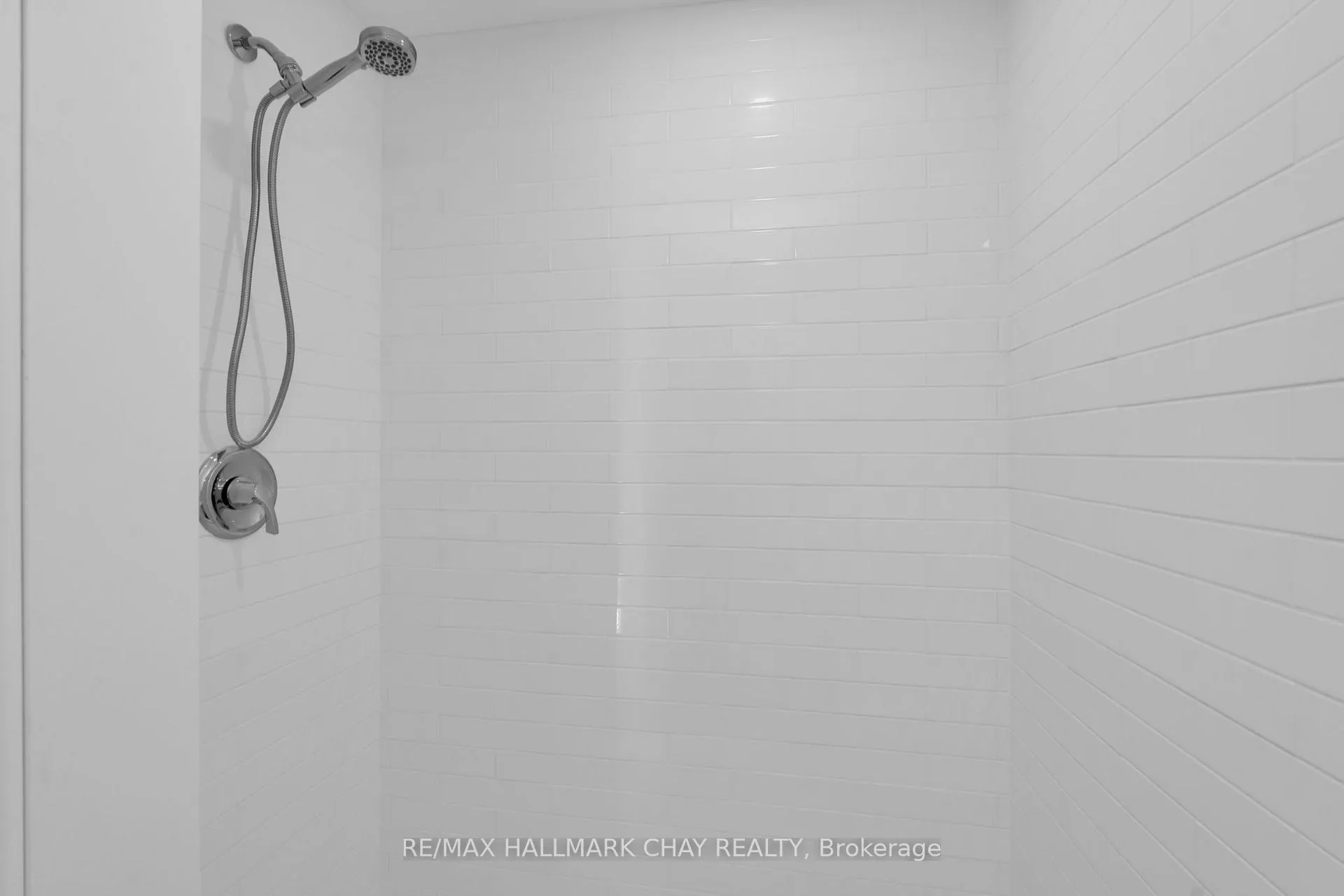 Photo 52 of 13 Willow Drive, Barrie, Holly — HOMEH