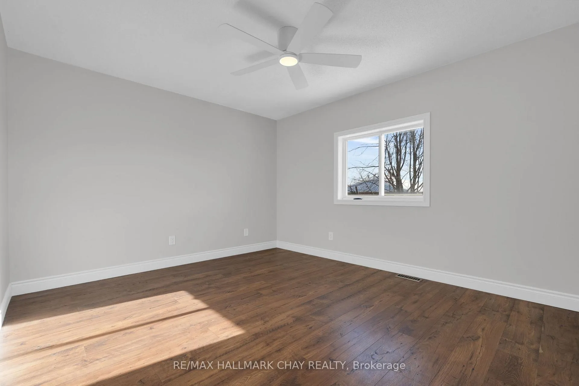 Photo 57 of 13 Willow Drive, Barrie, Holly — HOMEH