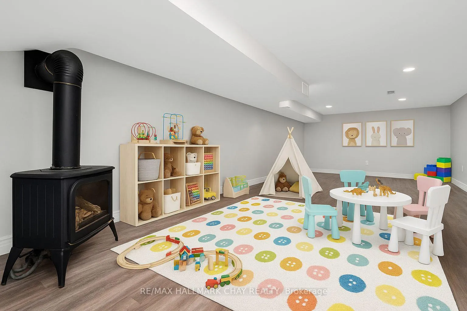 Photo 85 of 13 Willow Drive, Barrie, Holly — HOMEH