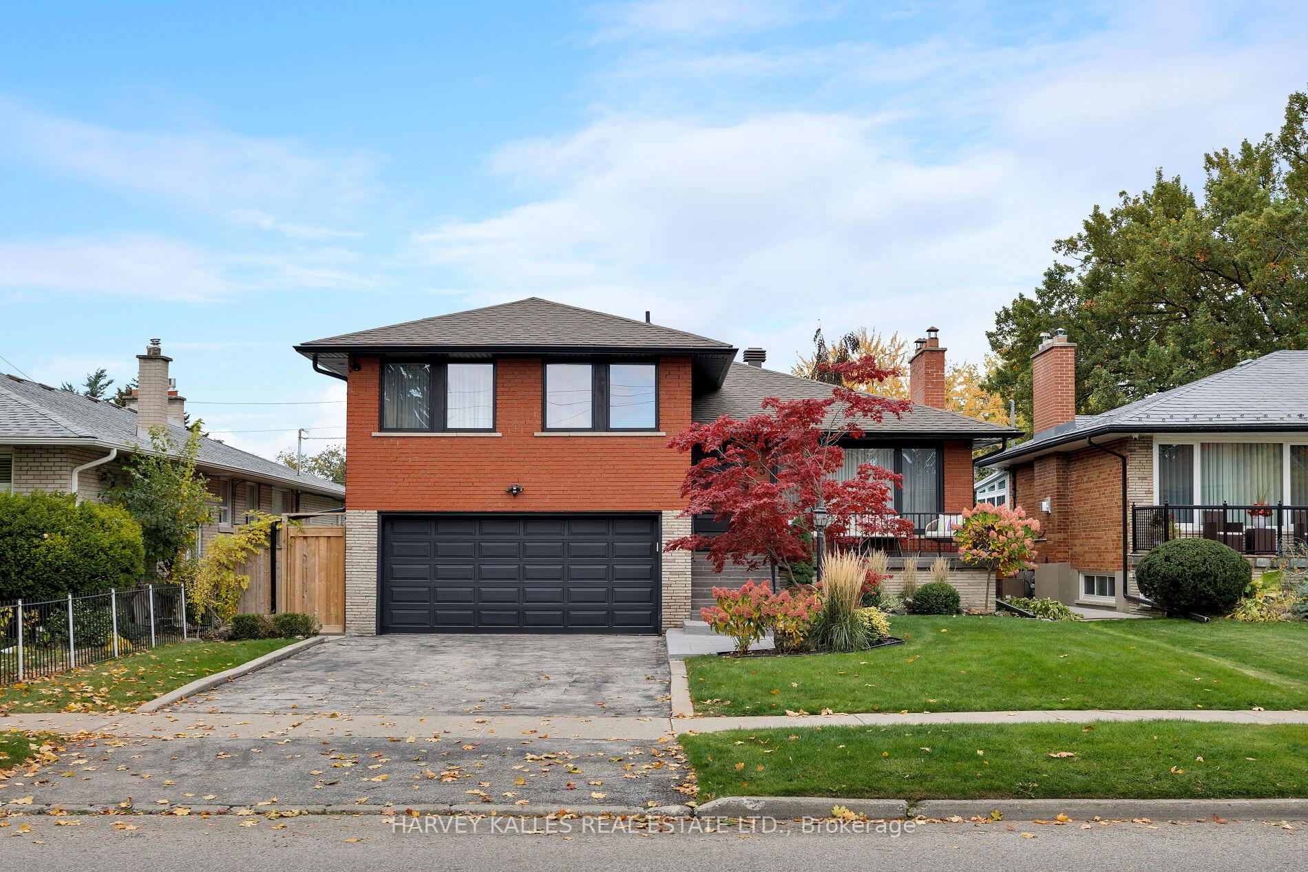 Photo 2 of 73 Summitcrest Drive, Etobicoke, Willowridge-Martingrove-Richview — HOMEH