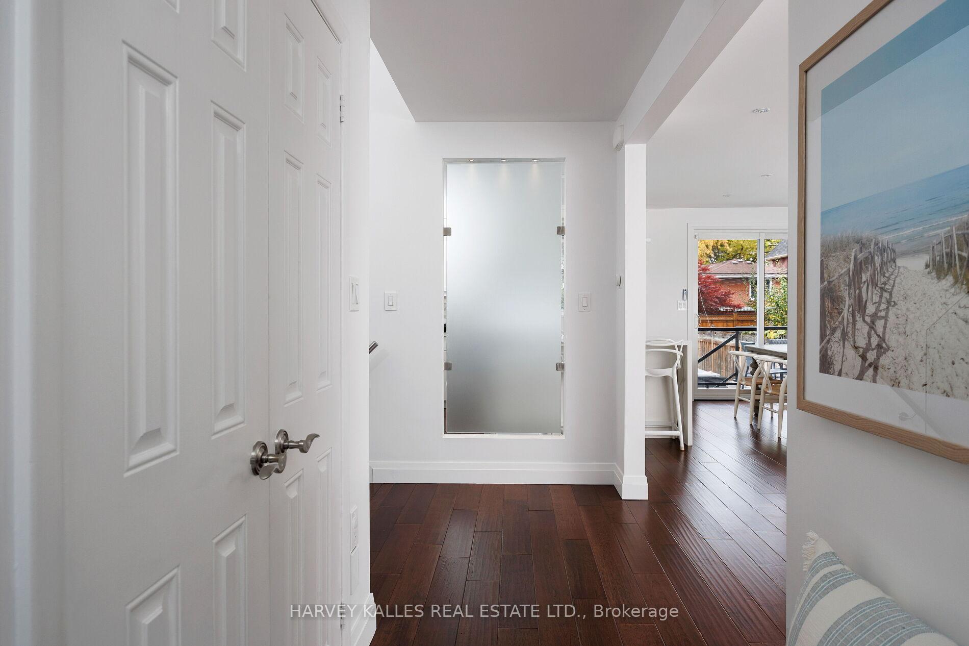 Photo 5 of 73 Summitcrest Drive, Etobicoke, Willowridge-Martingrove-Richview — HOMEH