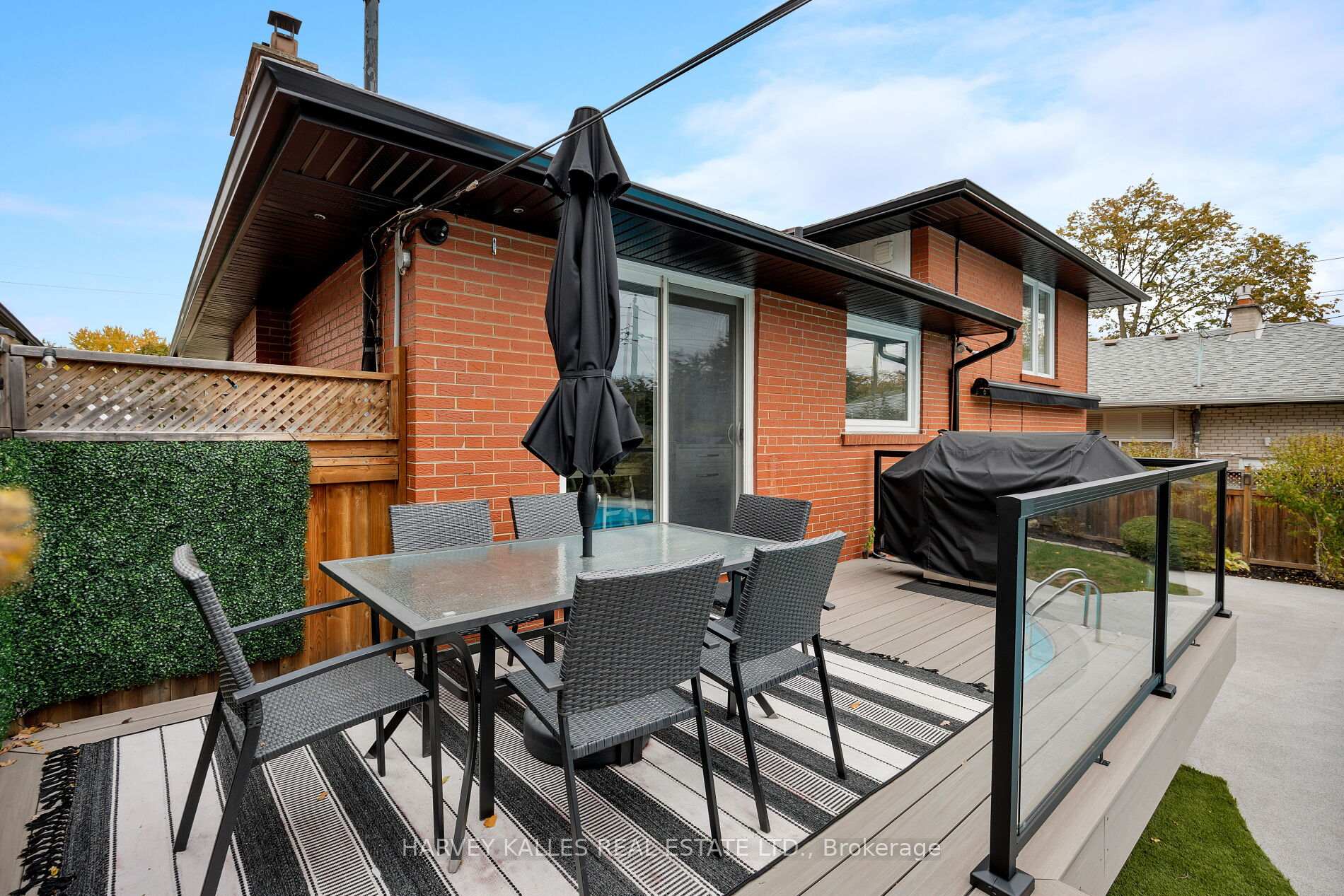 Photo 16 of 73 Summitcrest Drive, Etobicoke, Willowridge-Martingrove-Richview — HOMEH