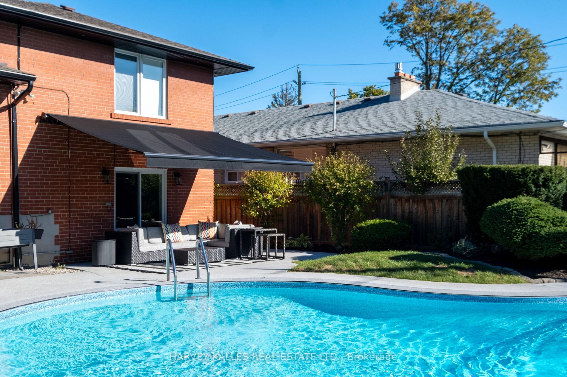 Photo 21 of 73 Summitcrest Drive, Etobicoke, Willowridge-Martingrove-Richview — HOMEH