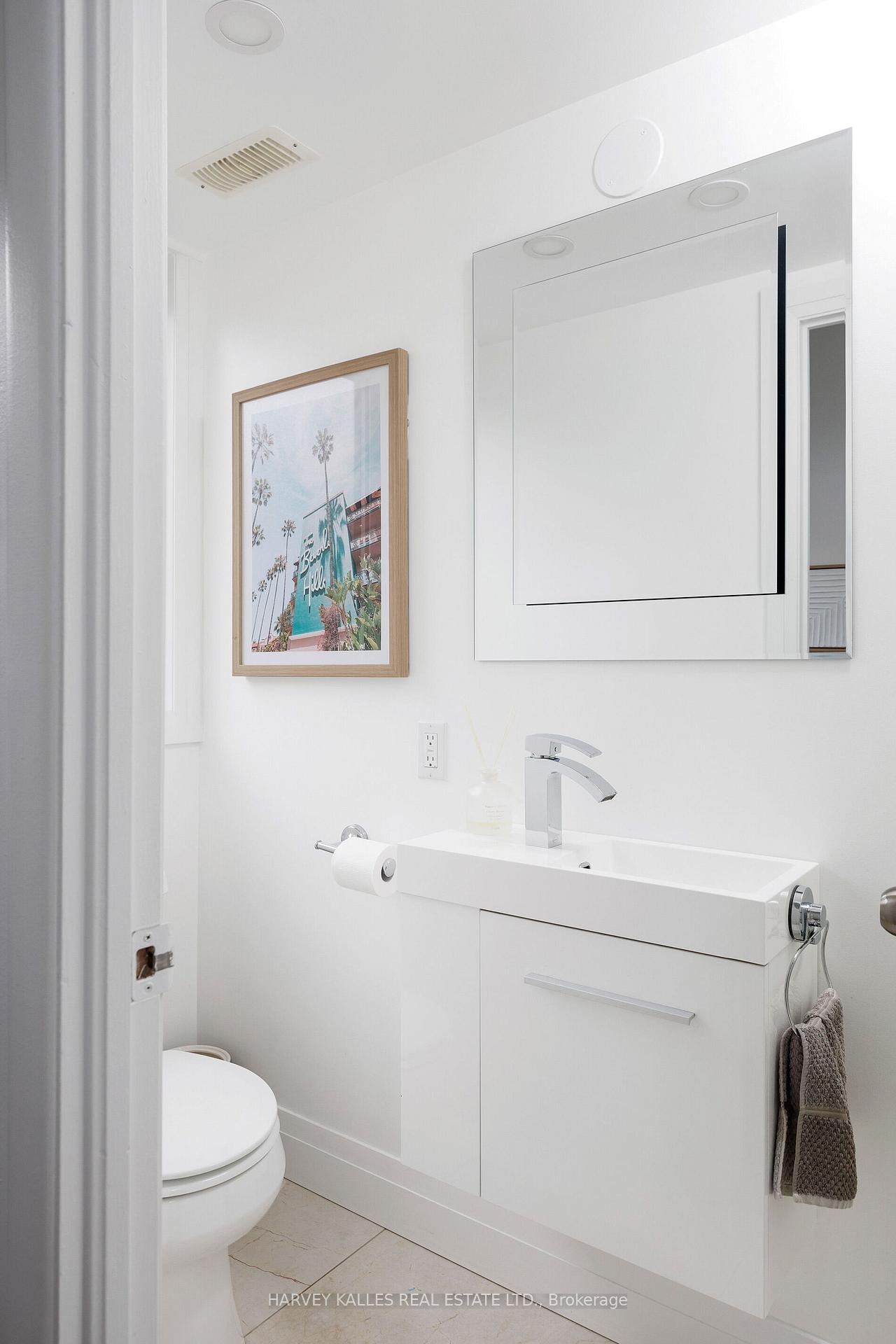 Photo 22 of 73 Summitcrest Drive, Etobicoke, Willowridge-Martingrove-Richview — HOMEH