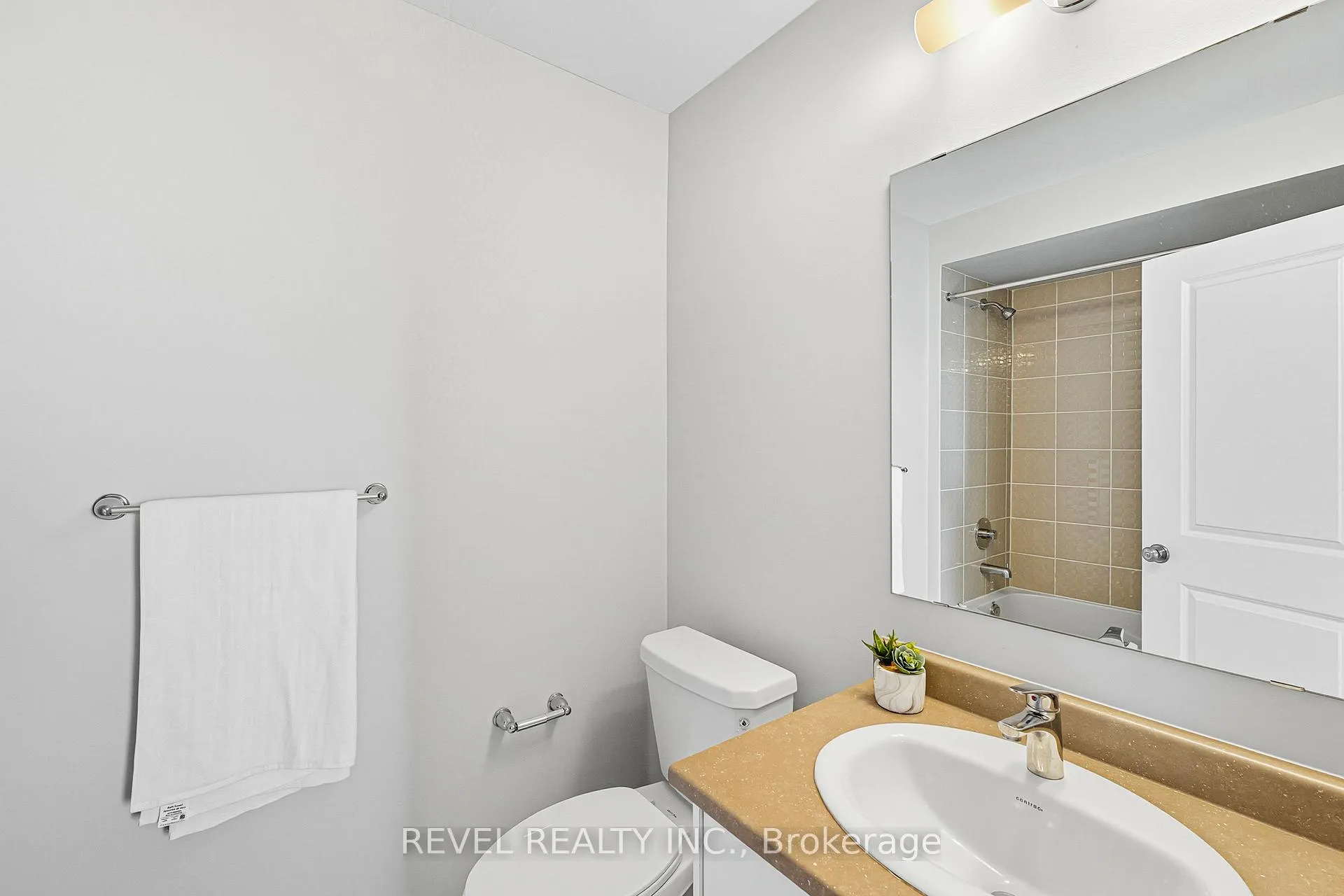 Photo 78 of 48 Douet Lane, Ajax, South East — HOMEH