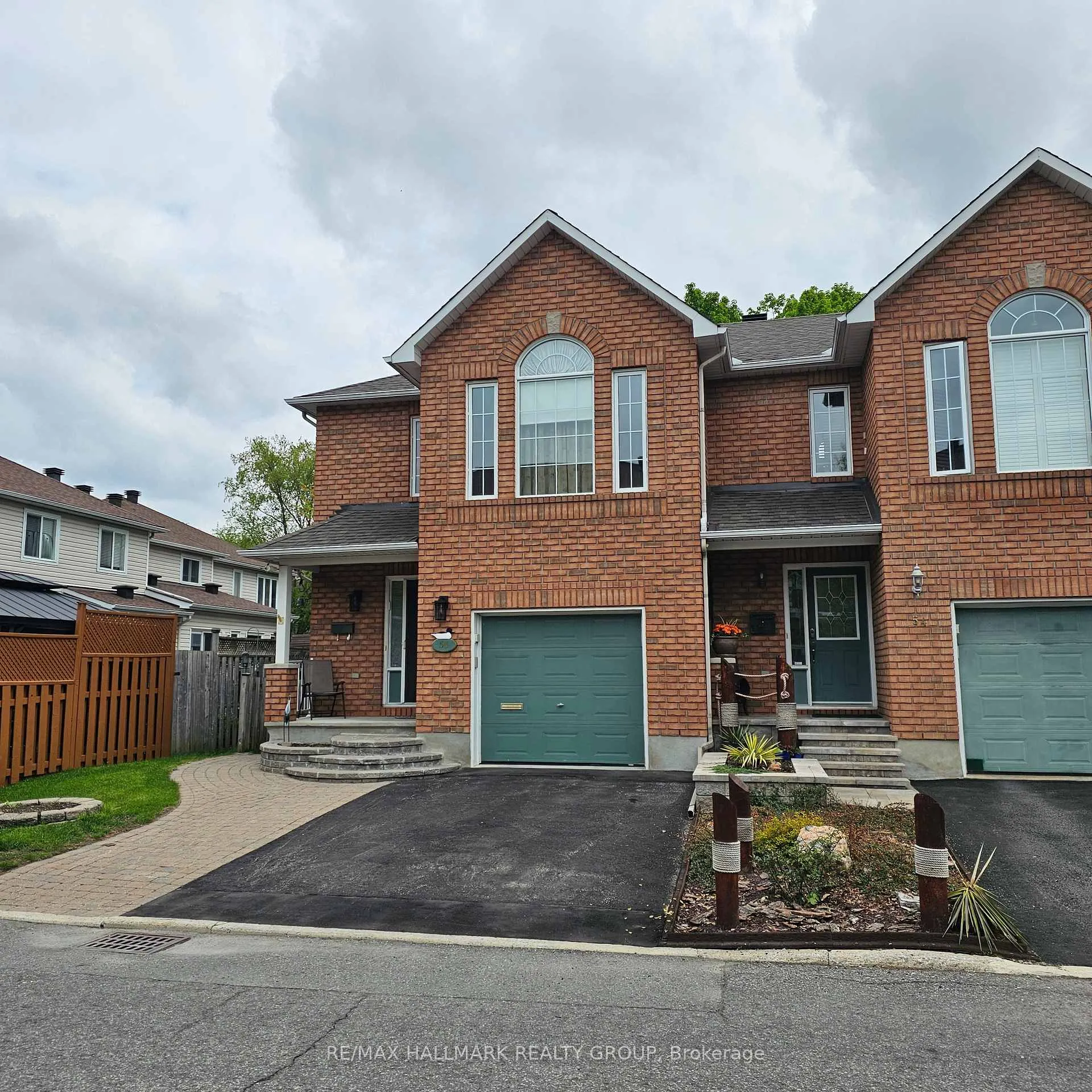 Front of 56 Roseanne Lane E