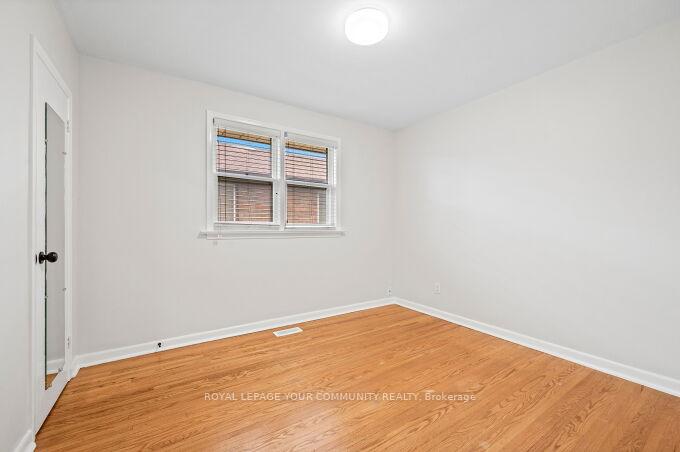 Photo 12 of 4 Windsor Road, Etobicoke, Kingsview Village-The Westway — HOMEH