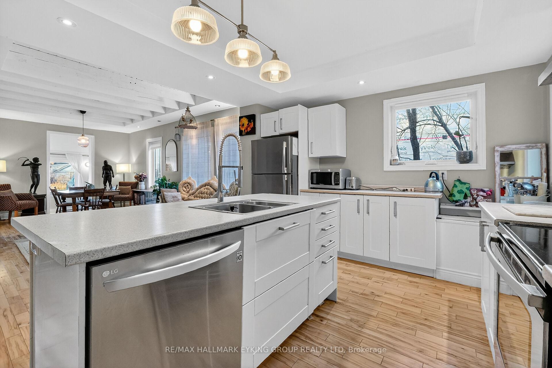 Photo 20 of 1762 Scott Street, Ottawa, Ottawa West — HOMEH
