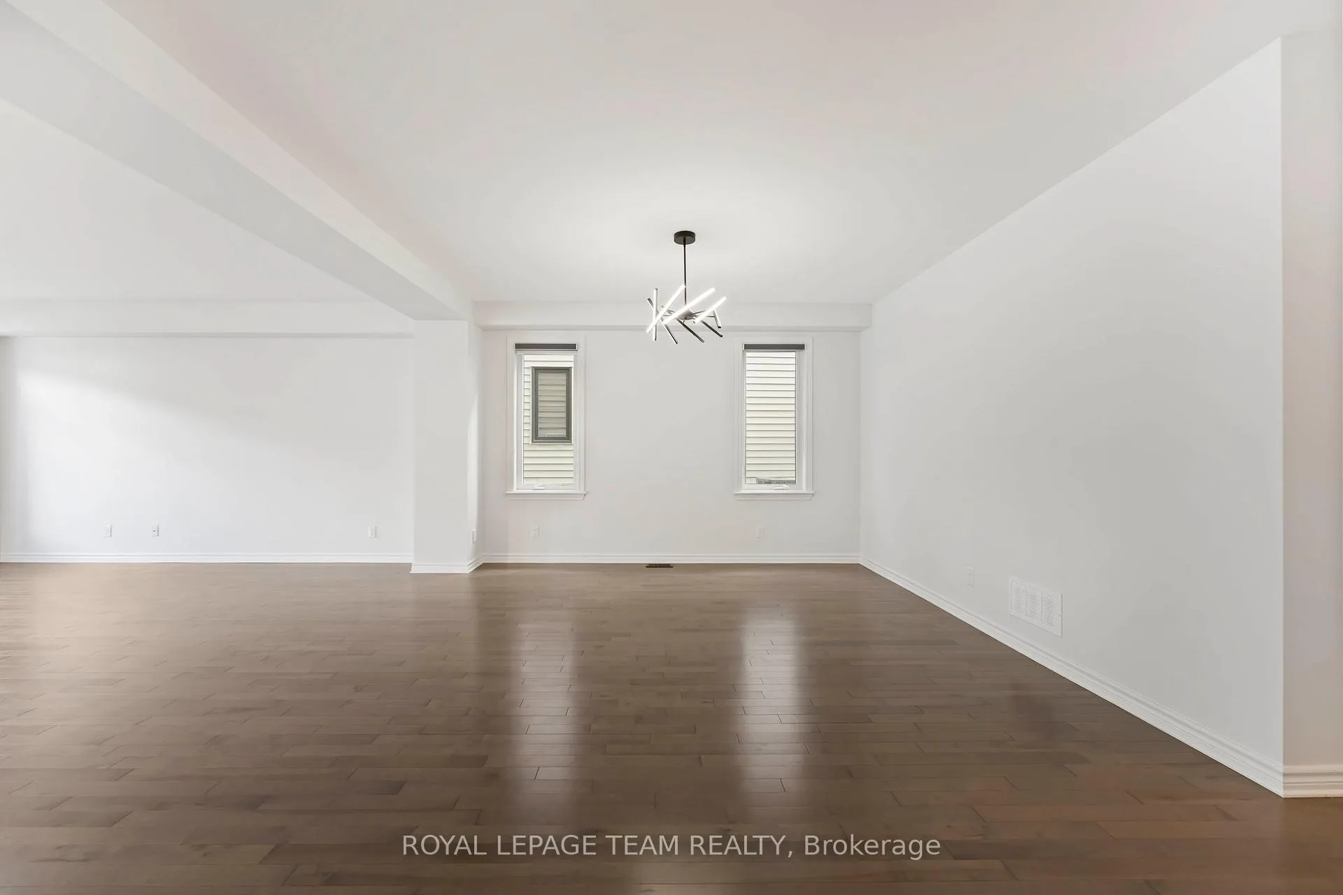 Photo 57 of 1010 Brian Good Avenue, Ottawa, Riverside South/Gloucester Glen — HOMEH