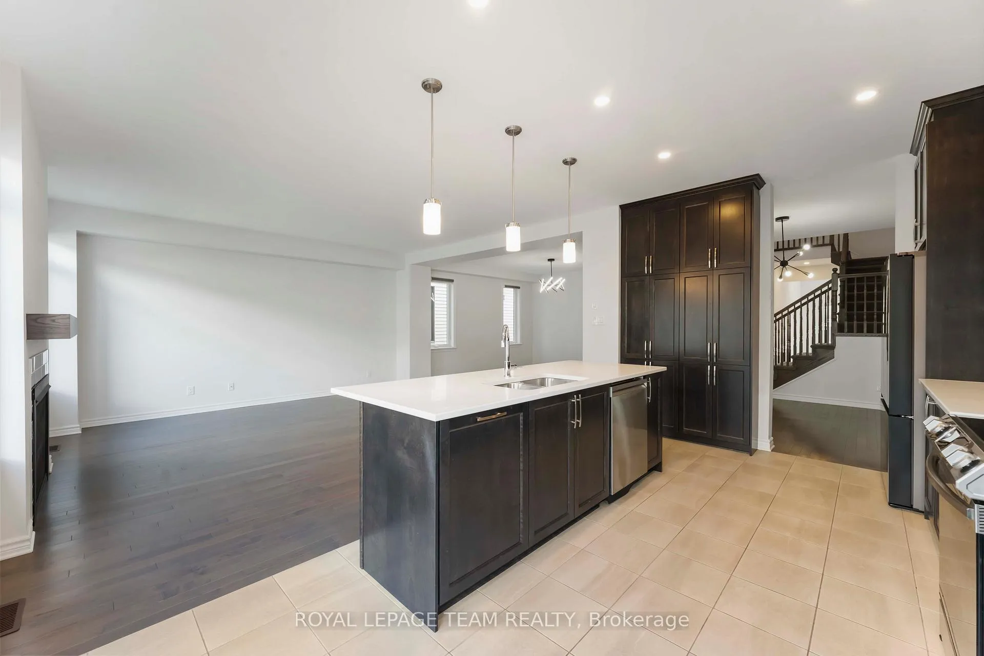 Photo 125 of 1010 Brian Good Avenue, Ottawa, Riverside South/Gloucester Glen — HOMEH