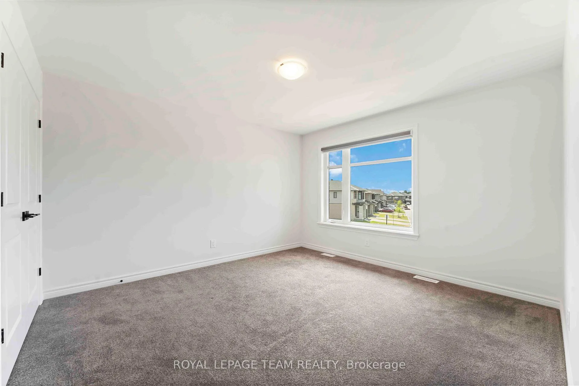 Photo 204 of 1010 Brian Good Avenue, Ottawa, Riverside South/Gloucester Glen — HOMEH