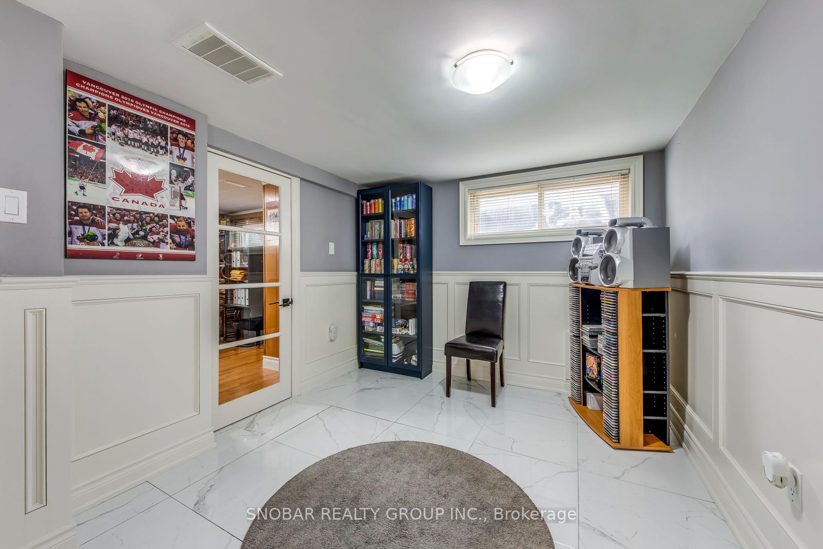 Photo 19 of 44 Arkley Crescent, Etobicoke, Willowridge-Martingrove-Richview — HOMEH