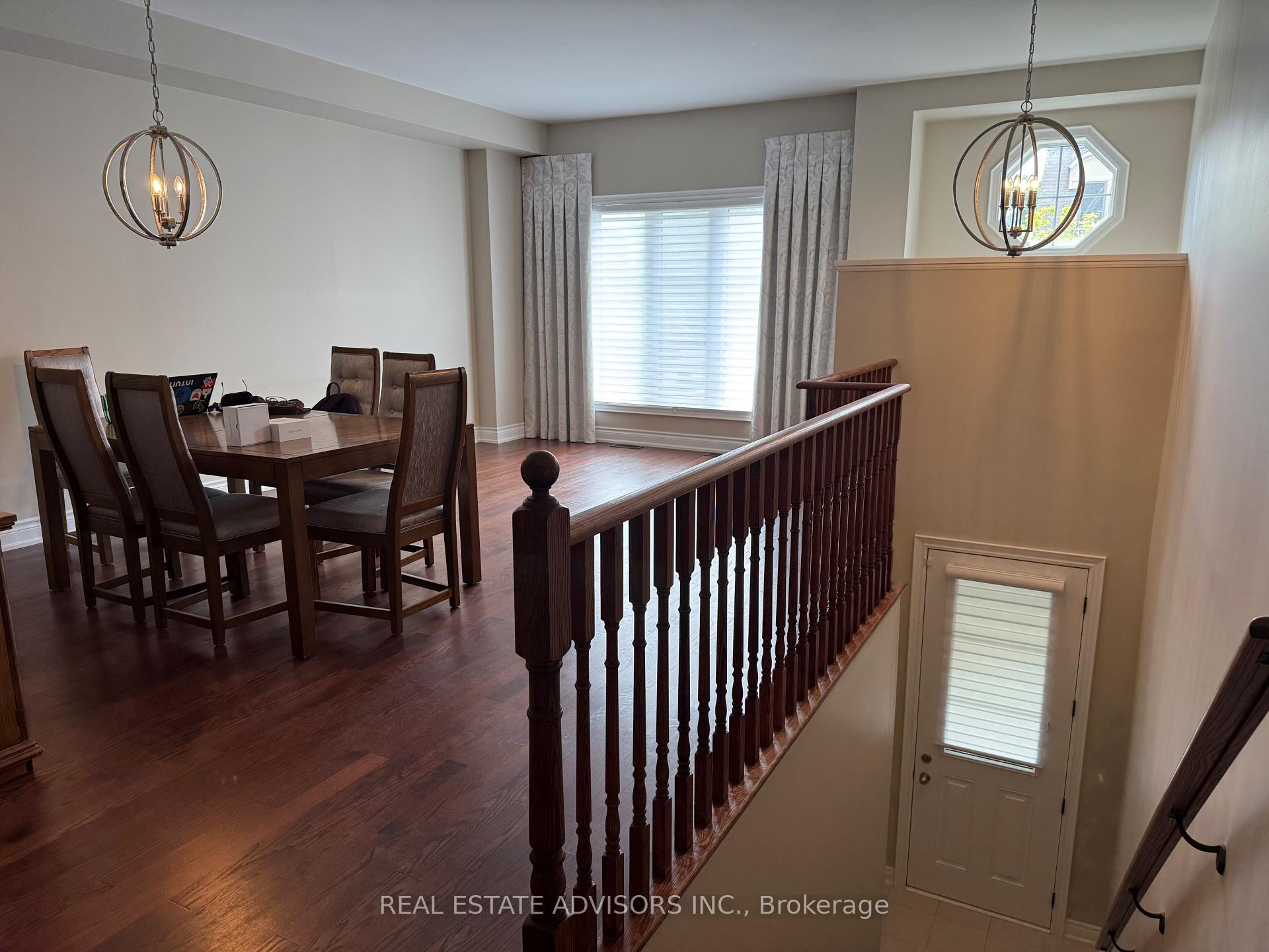 Photo 8 of 12 Dryden Way, Etobicoke, Willowridge-Martingrove-Richview — HOMEH