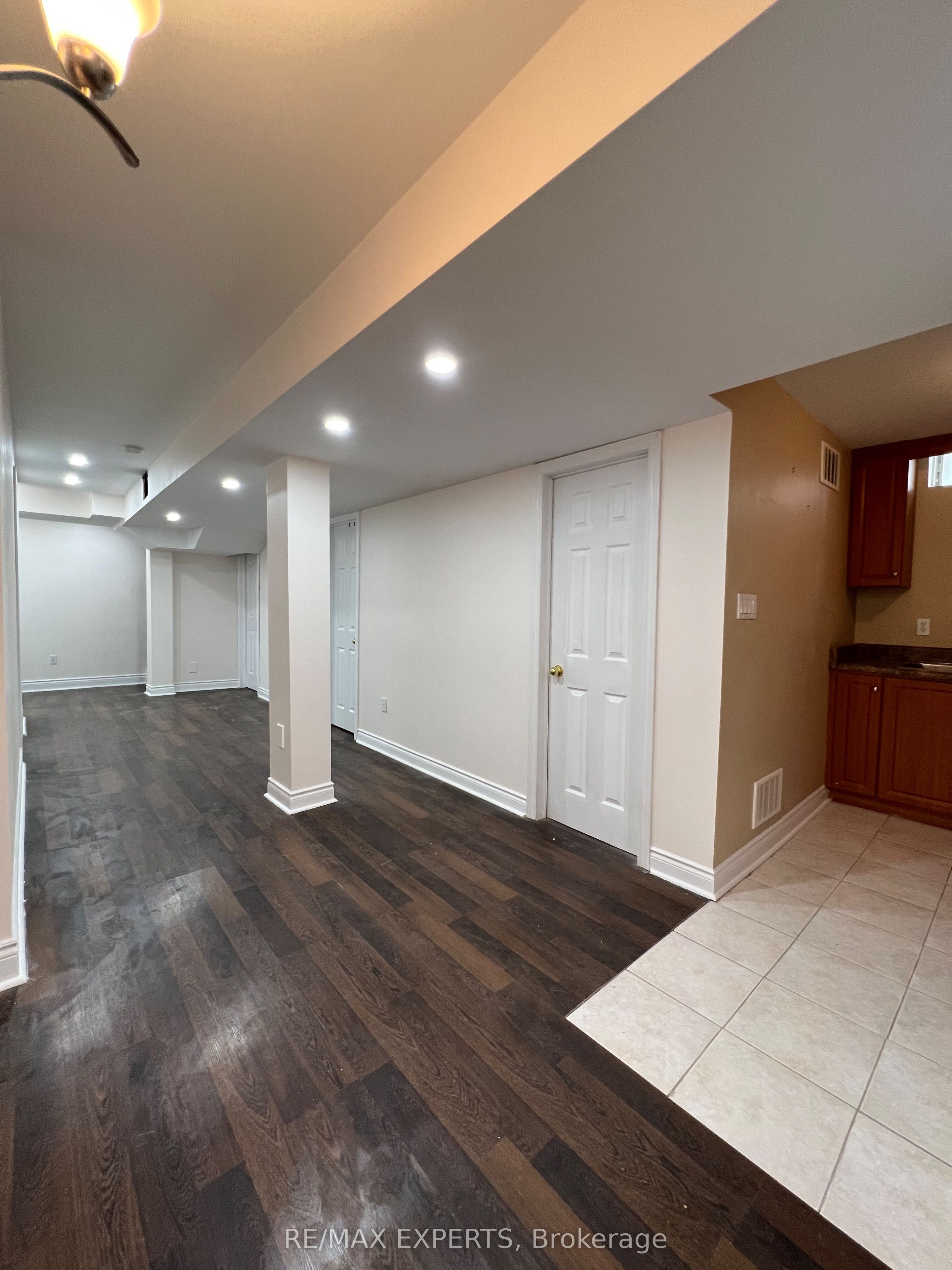 Photo 5 of 401 Forest Fountain Drive, Vaughan, Sonoma Heights — HOMEH