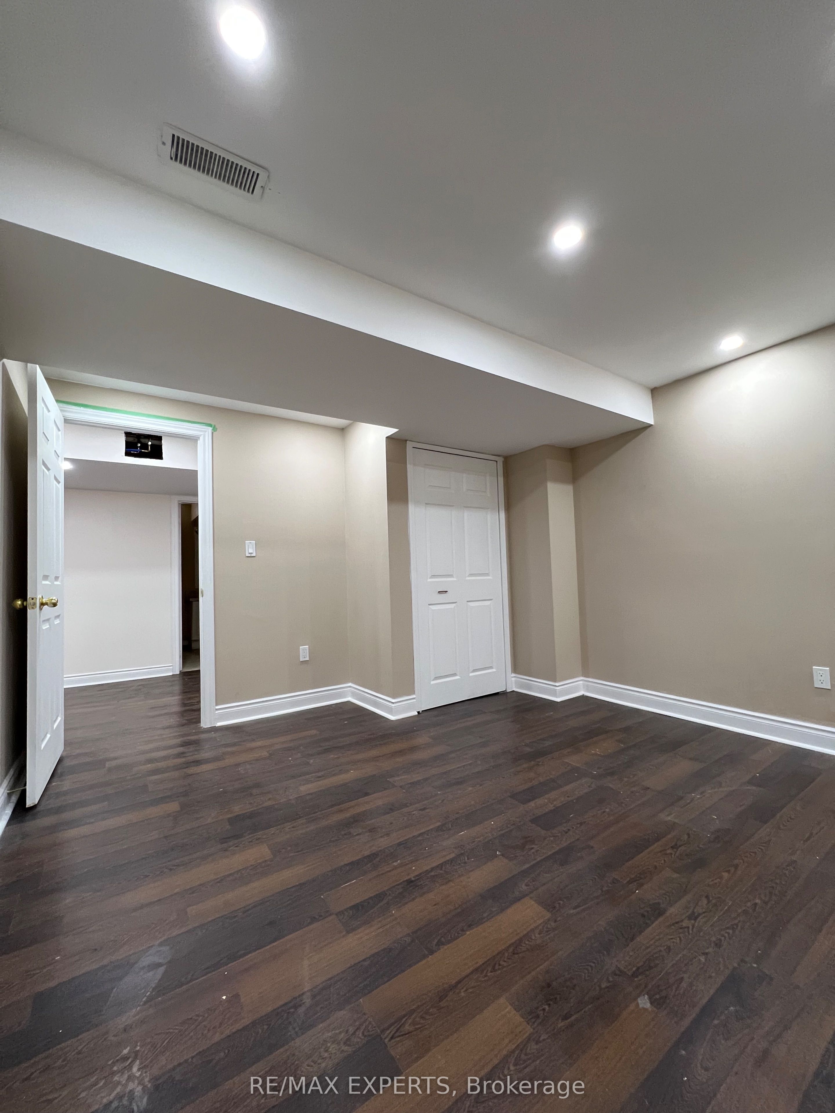 Photo 9 of 401 Forest Fountain Drive, Vaughan, Sonoma Heights — HOMEH