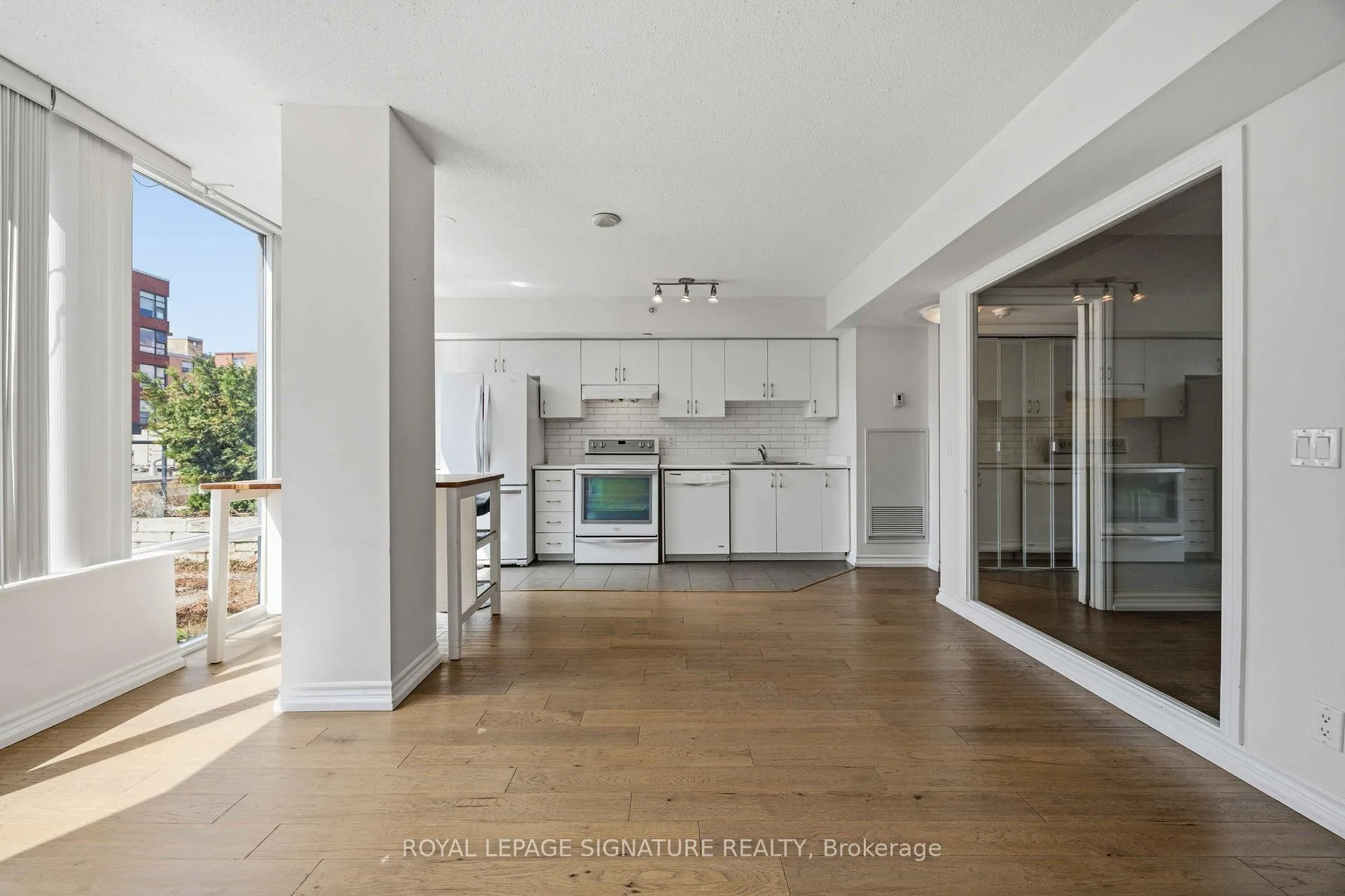 Photo 5 of Unit 208, 280 Donlands Avenue, Toronto, Danforth Village-East York — HOMEH