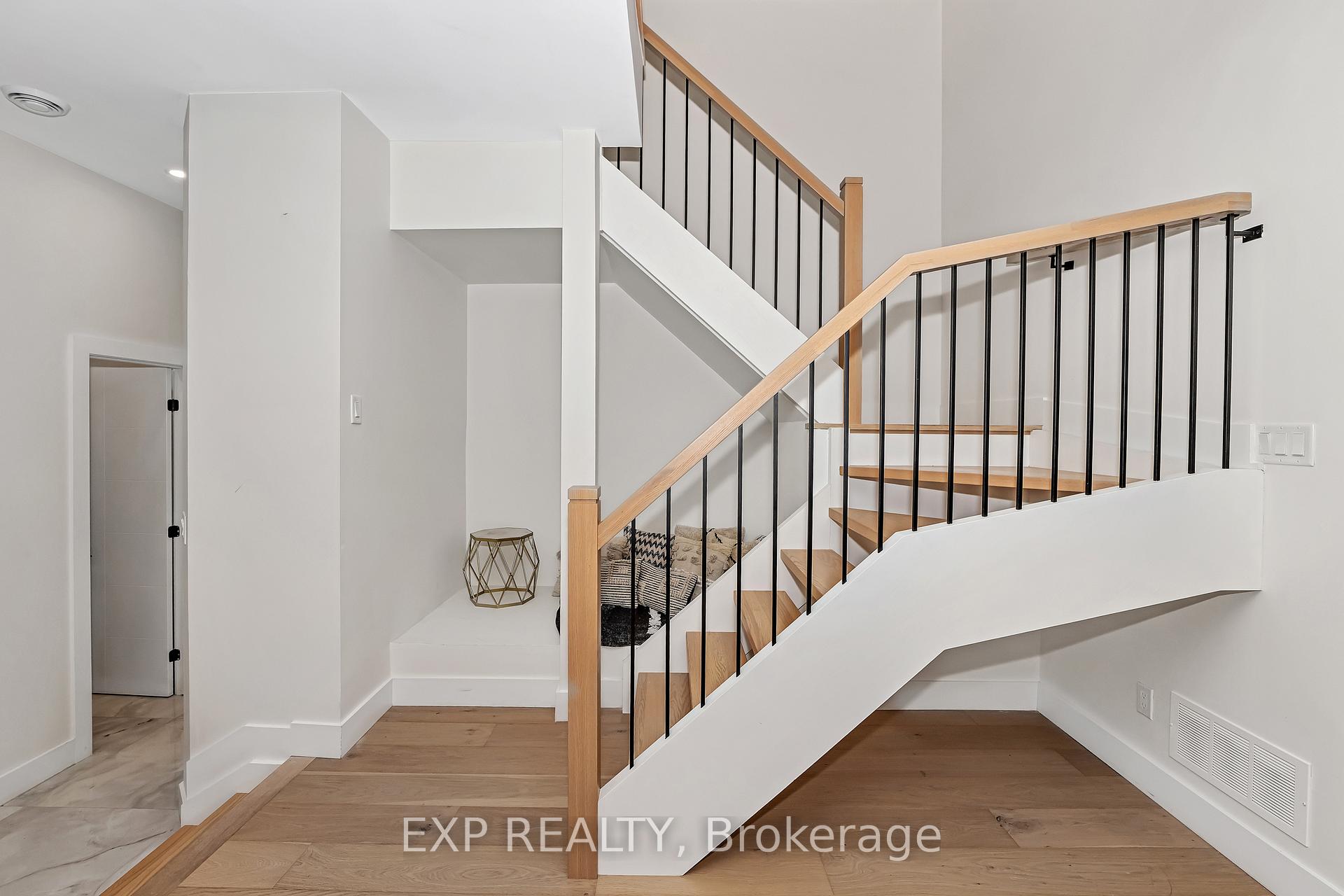 Photo 2 of 4A Huron Avenue N, Ottawa, Ottawa West — HOMEH