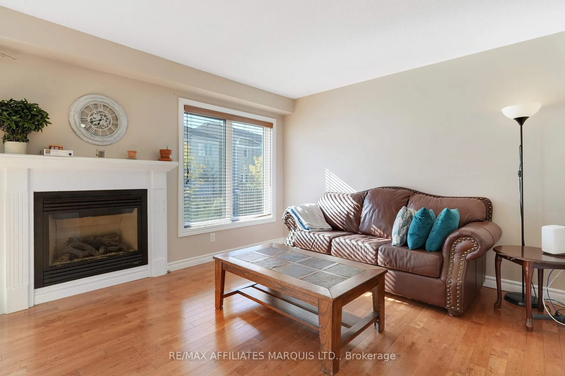 Photo 10 of 76 Indigo Street, Ottawa, Beacon Hill South — HOMEH