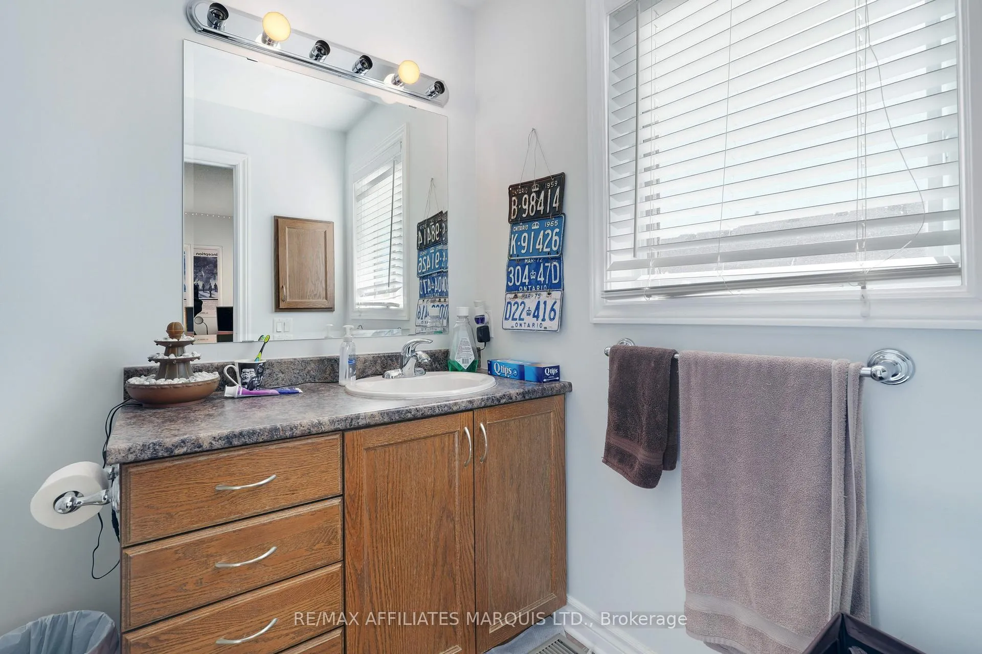 Photo 17 of 76 Indigo Street, Ottawa, Beacon Hill South — HOMEH