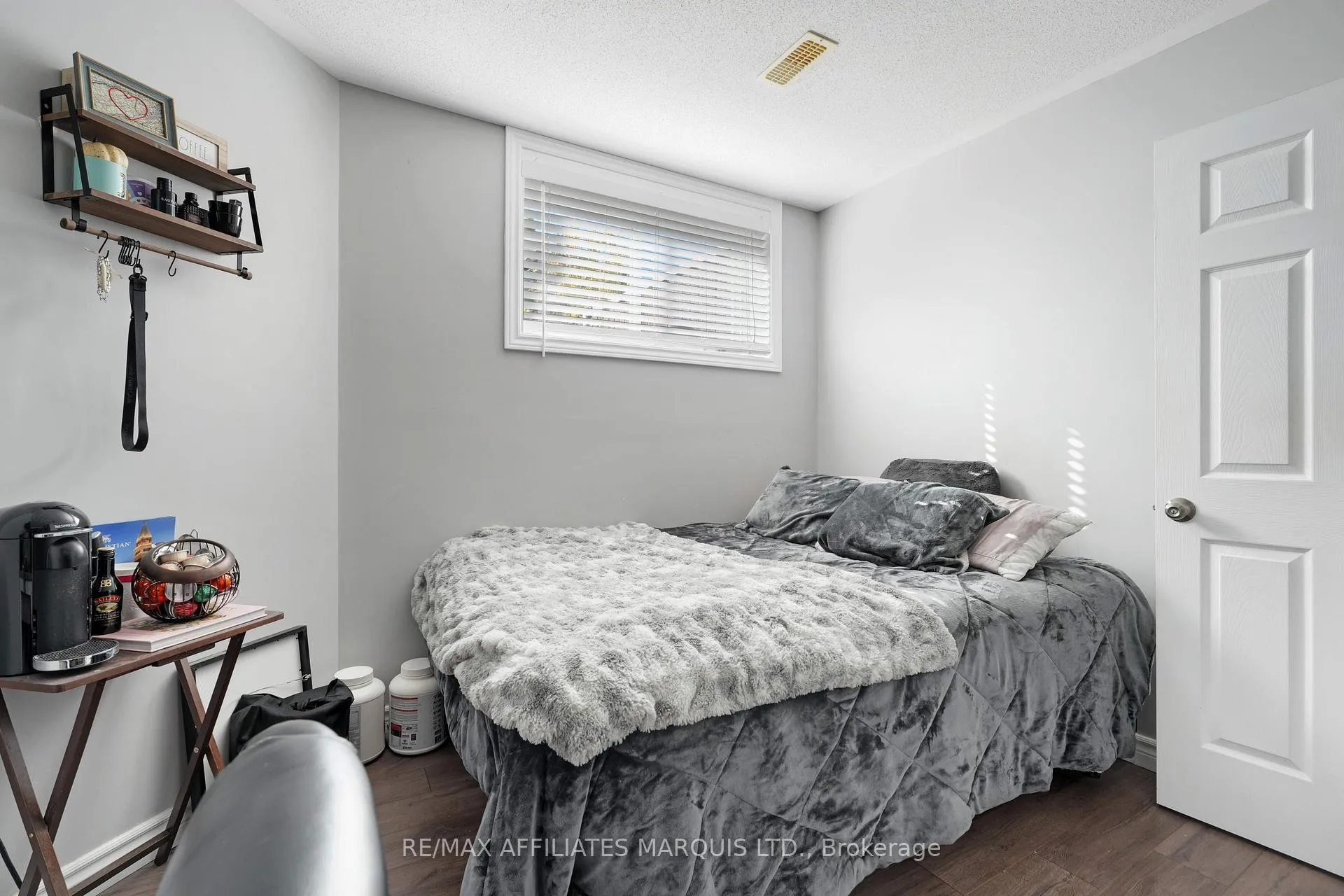 Photo 24 of 76 Indigo Street, Ottawa, Beacon Hill South — HOMEH